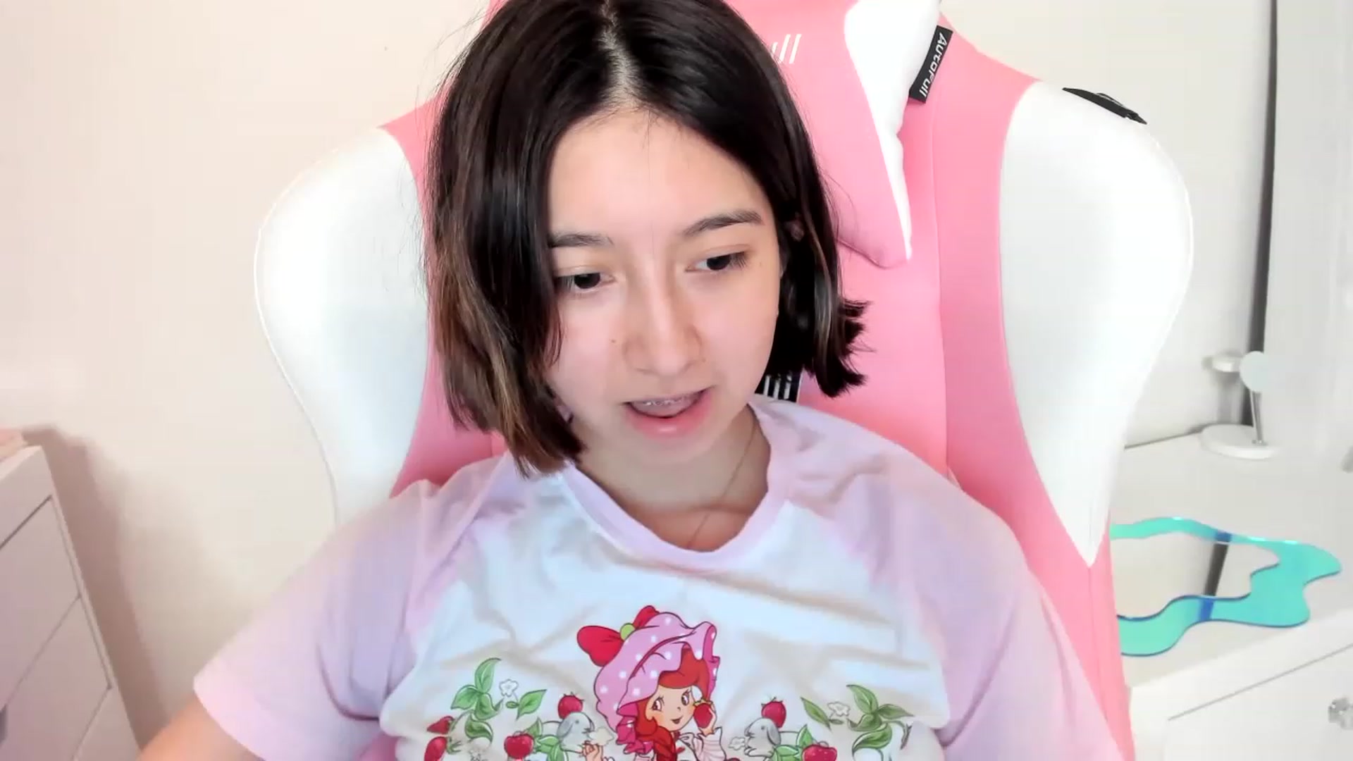 Gallery image thumbnail from Cherrycute666's myfreecams stream on, 03/16/2023, 05:23 image 20 of 20