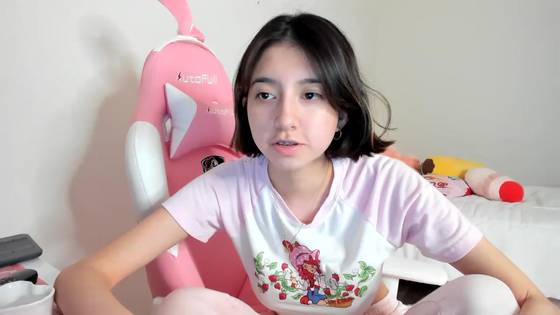 Gallery image thumbnail from Cherrycute666's myfreecams stream on, 03/16/2023, 09:30 image 12 of 20