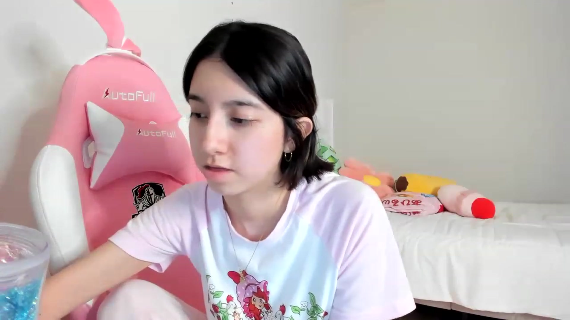 Gallery image thumbnail from Cherrycute666's myfreecams stream on, 03/16/2023, 09:30 image 16 of 20