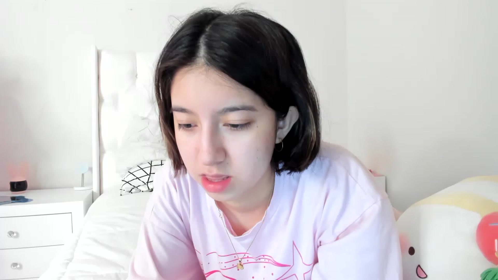 Gallery image thumbnail from Cherrycute666's myfreecams stream on, 03/16/2023, 18:42 image 18 of 20