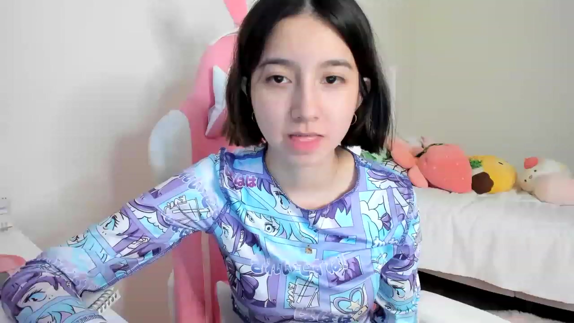 Gallery image thumbnail from Cherrycute666's myfreecams stream on, 03/17/2023, 08:41 image 2 of 20