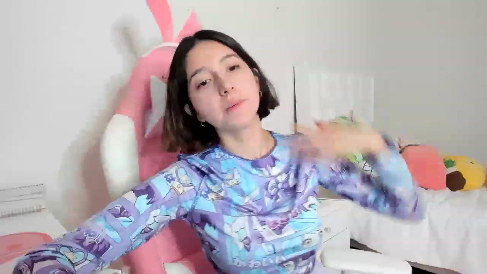 Gallery image thumbnail from Cherrycute666's myfreecams stream on, 03/17/2023, 08:41 image 19 of 20