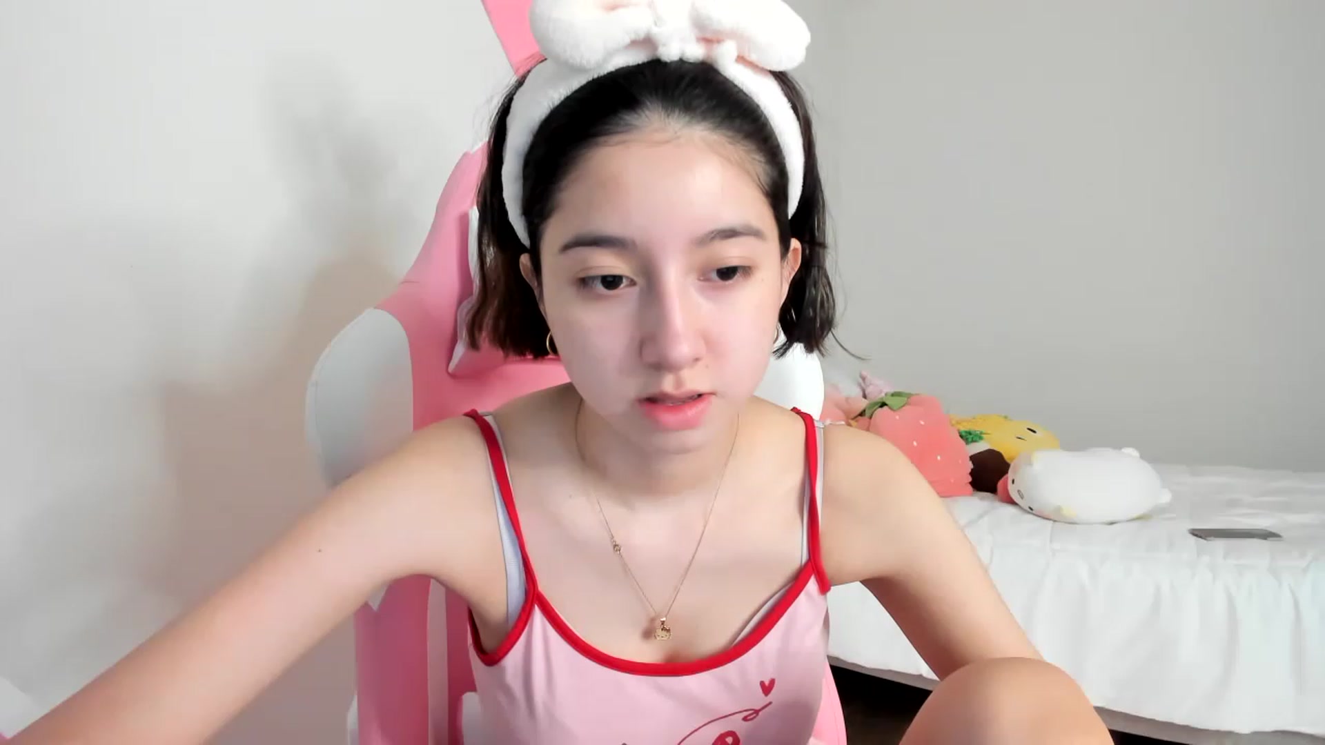 Gallery image thumbnail from Cherrycute666's myfreecams stream on, 03/17/2023, 15:24 image 8 of 20