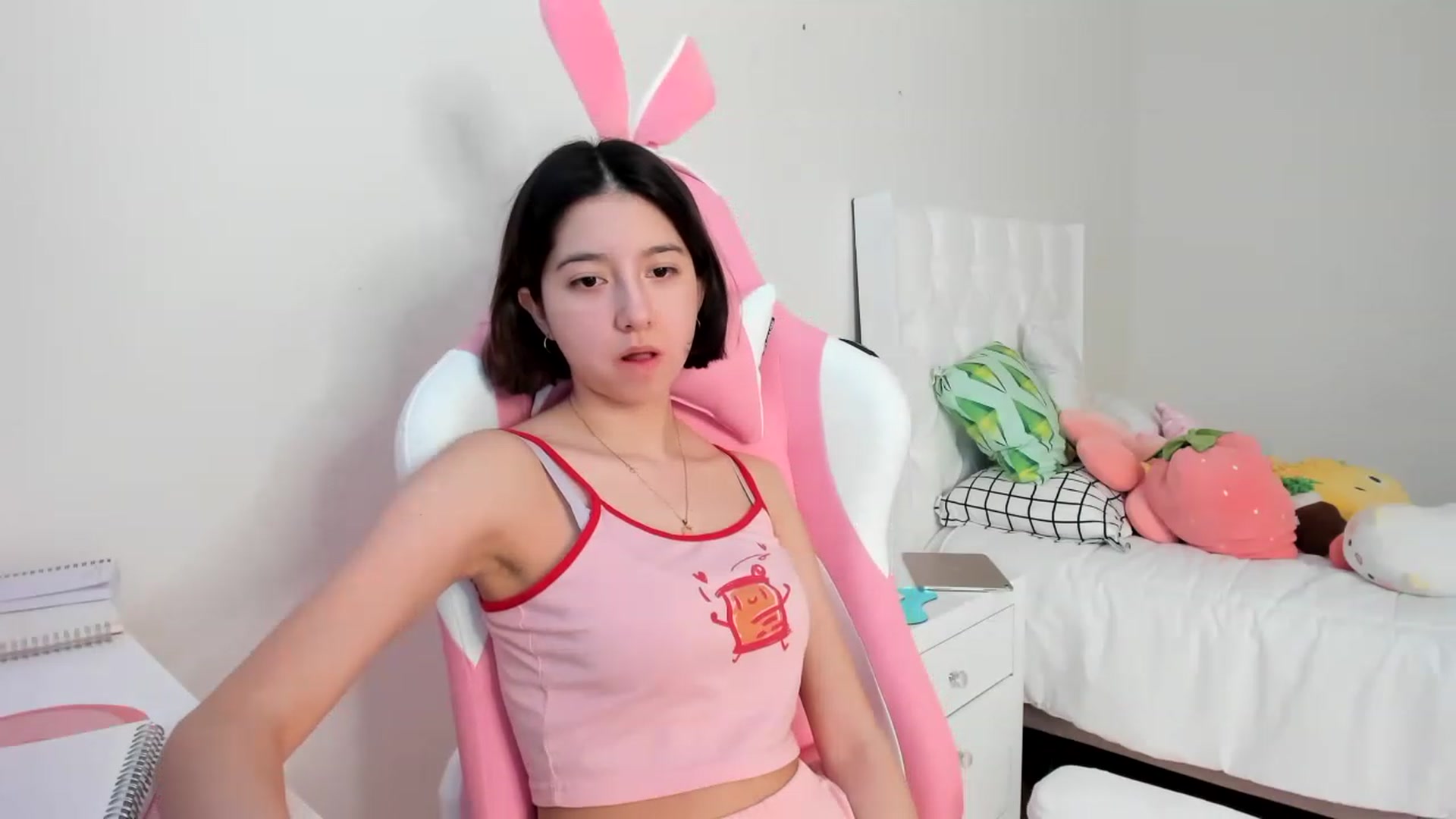 Gallery image thumbnail from Cherrycute666's myfreecams stream on, 03/17/2023, 15:24 image 18 of 20