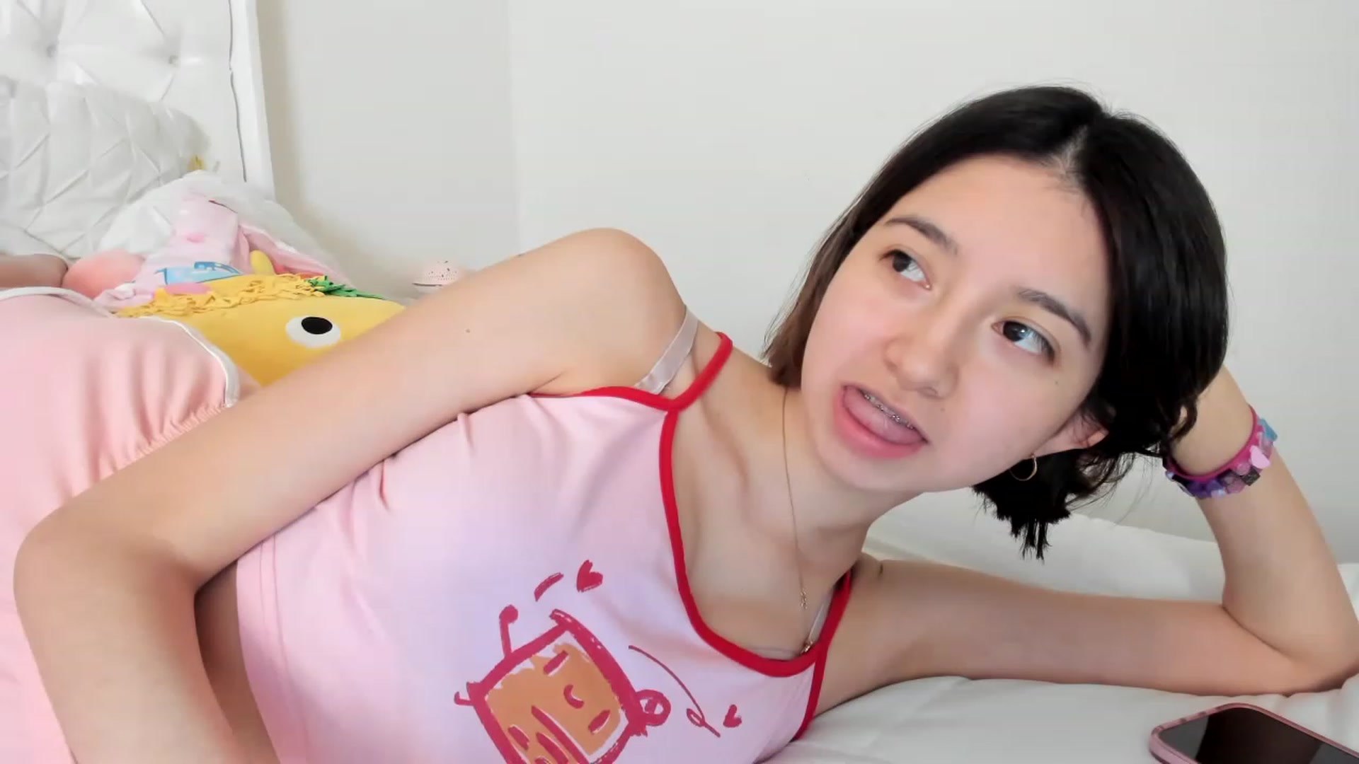 Gallery image thumbnail from Cherrycute666's myfreecams stream on, 03/17/2023, 16:09 image 16 of 20