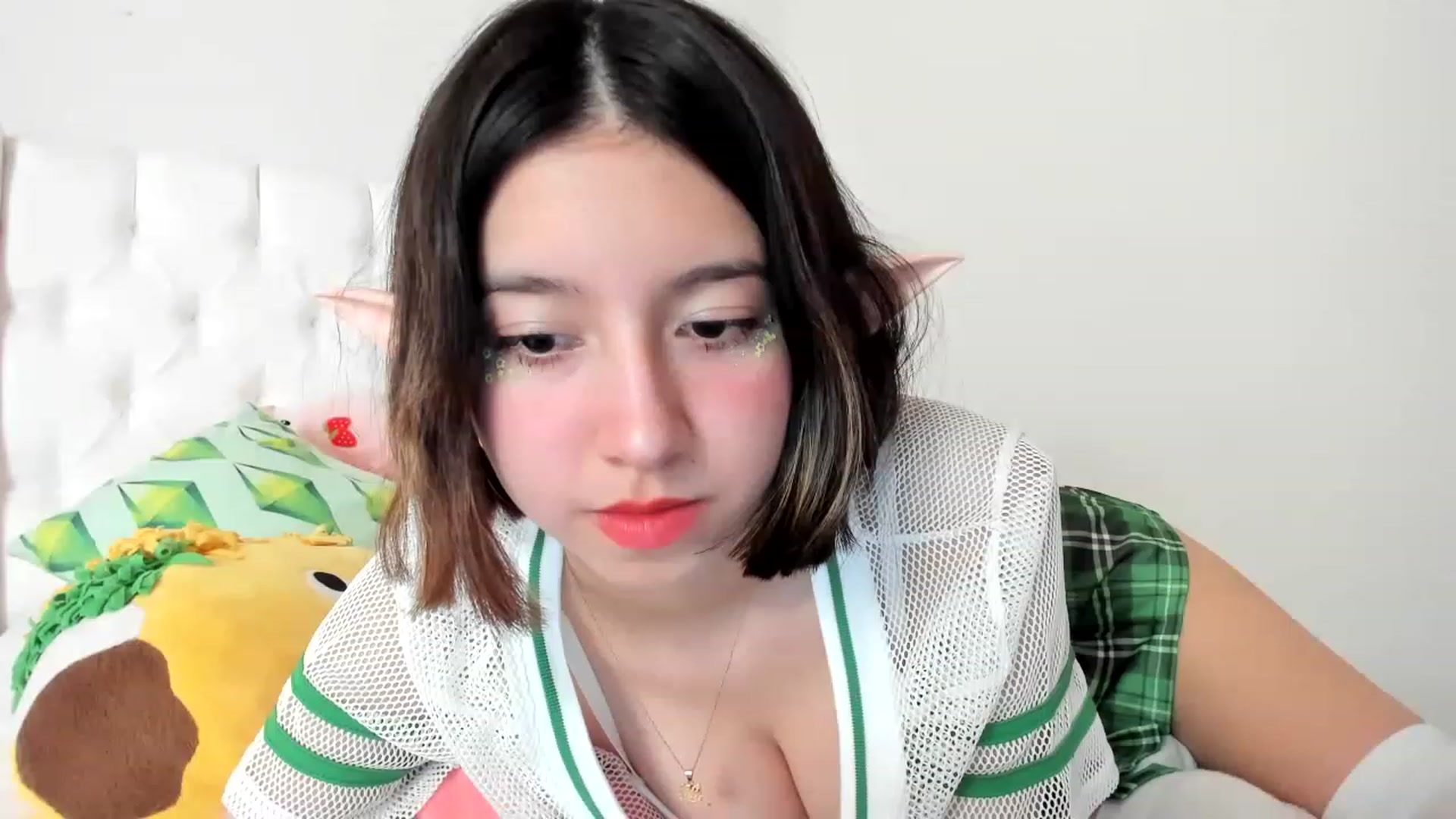 Gallery image thumbnail from Cherrycute666's myfreecams stream on, 03/17/2023, 21:18 image 20 of 20