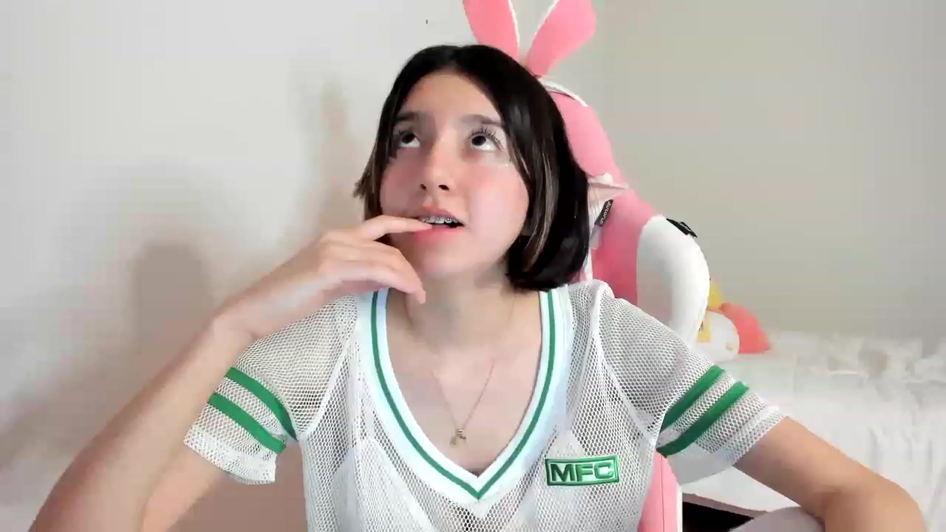 Gallery image thumbnail from Cherrycute666's myfreecams stream on, 03/18/2023, 02:22 image 14 of 20