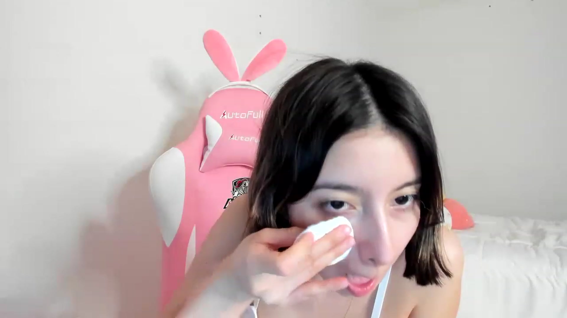 Gallery image thumbnail from Cherrycute666's myfreecams stream on, 03/18/2023, 05:50 image 7 of 20