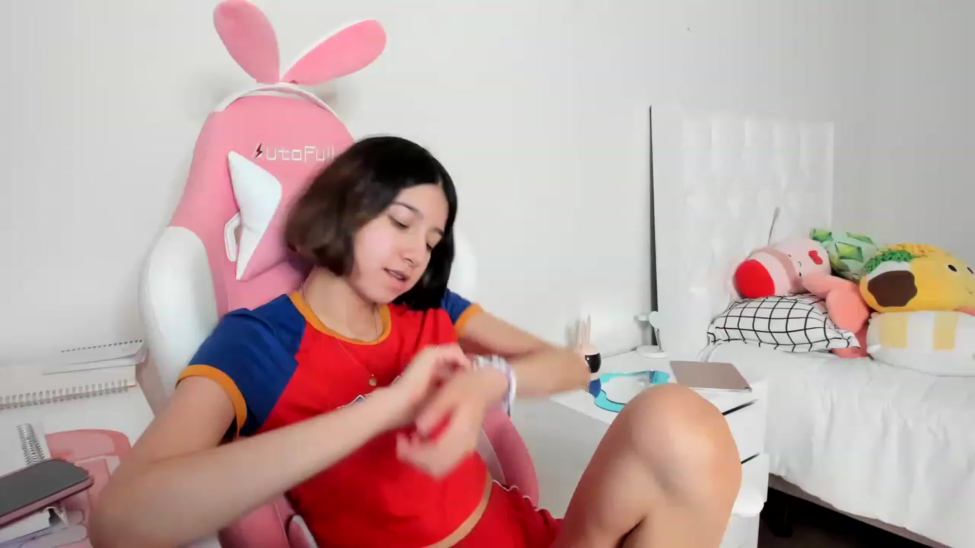 Gallery image thumbnail from Cherrycute666's myfreecams stream on, 03/18/2023, 08:38 image 16 of 20