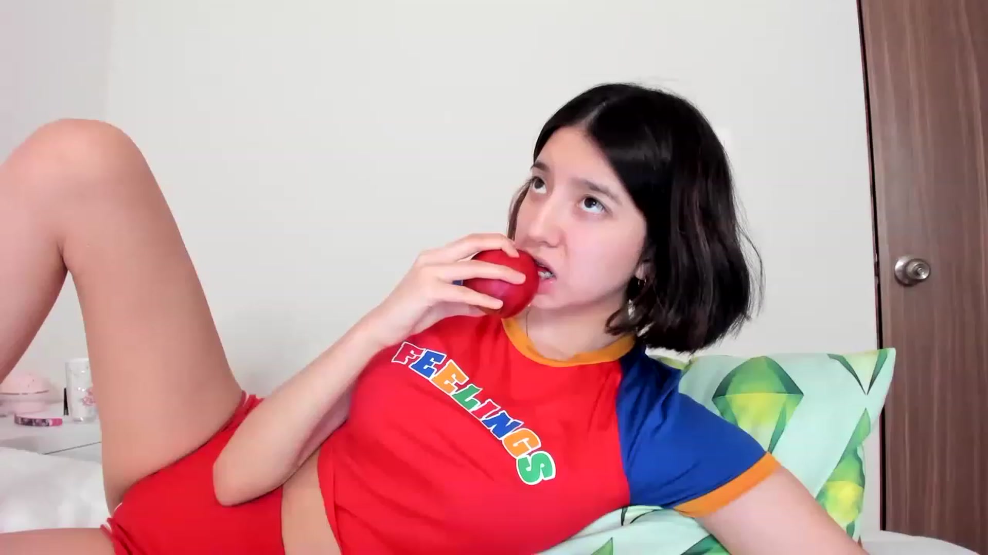 Gallery image thumbnail from Cherrycute666's myfreecams stream on, 03/18/2023, 12:33 image 9 of 20