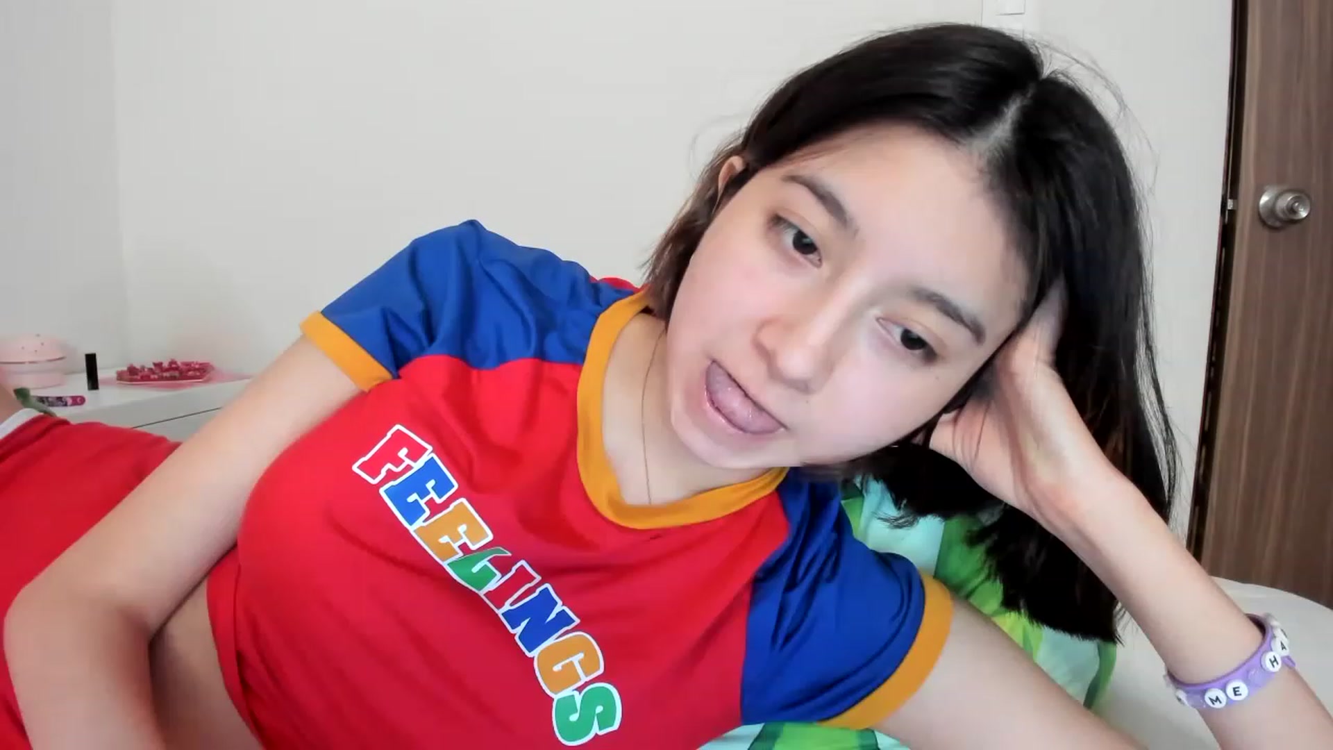 Gallery image thumbnail from Cherrycute666's myfreecams stream on, 03/18/2023, 13:08 image 9 of 20