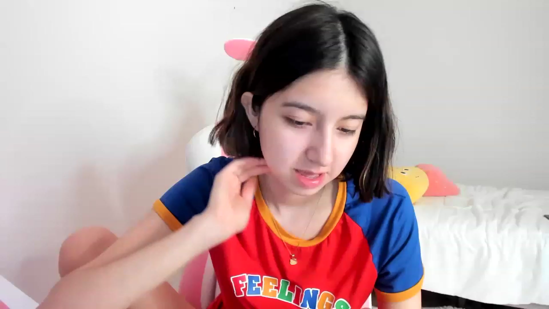 Gallery image thumbnail from Cherrycute666's myfreecams stream on, 03/18/2023, 20:37 image 6 of 20