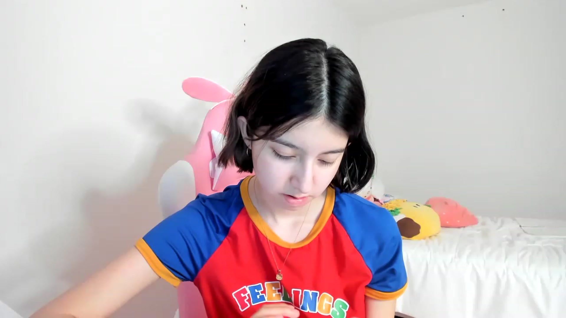 Gallery image thumbnail from Cherrycute666's myfreecams stream on, 03/19/2023, 24:35 image 12 of 20