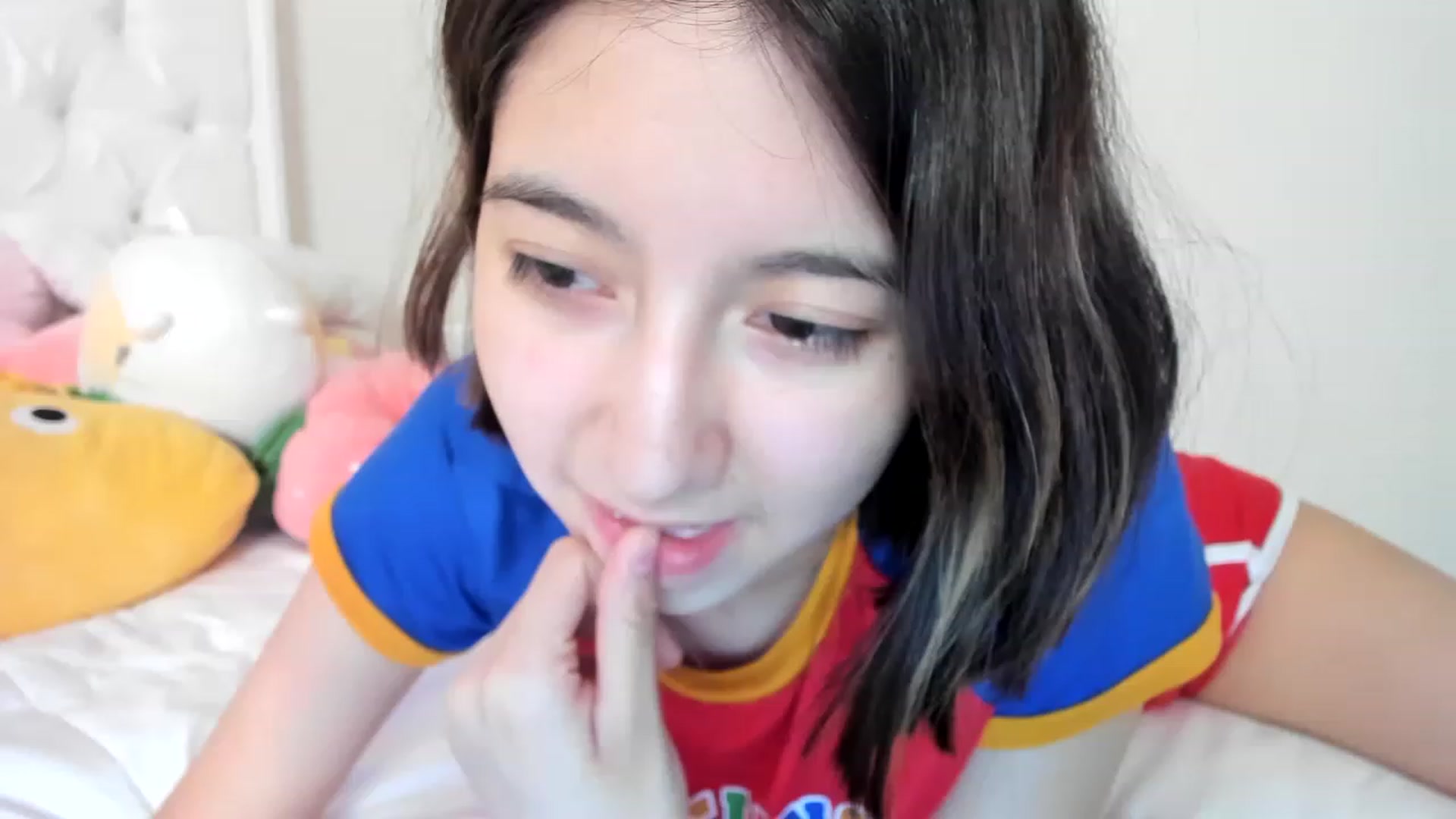 Gallery image thumbnail from Cherrycute666's myfreecams stream on, 03/19/2023, 03:20 image 20 of 20