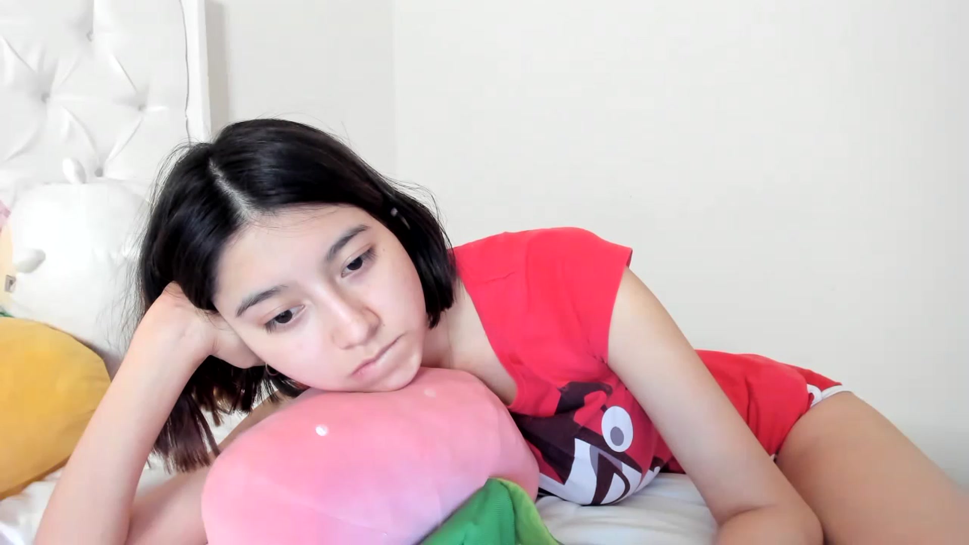 Gallery image thumbnail from Cherrycute666's myfreecams stream on, 03/19/2023, 04:25 image 4 of 20