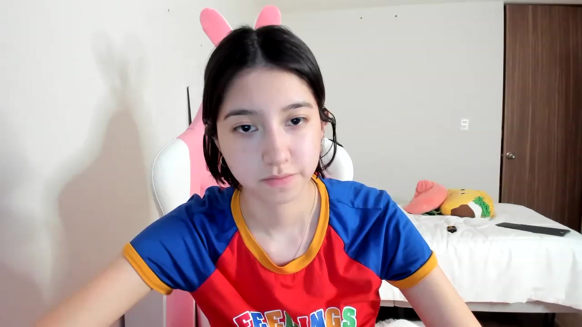 Gallery image thumbnail from Cherrycute666's myfreecams stream on, 03/19/2023, 13:30 image 8 of 20
