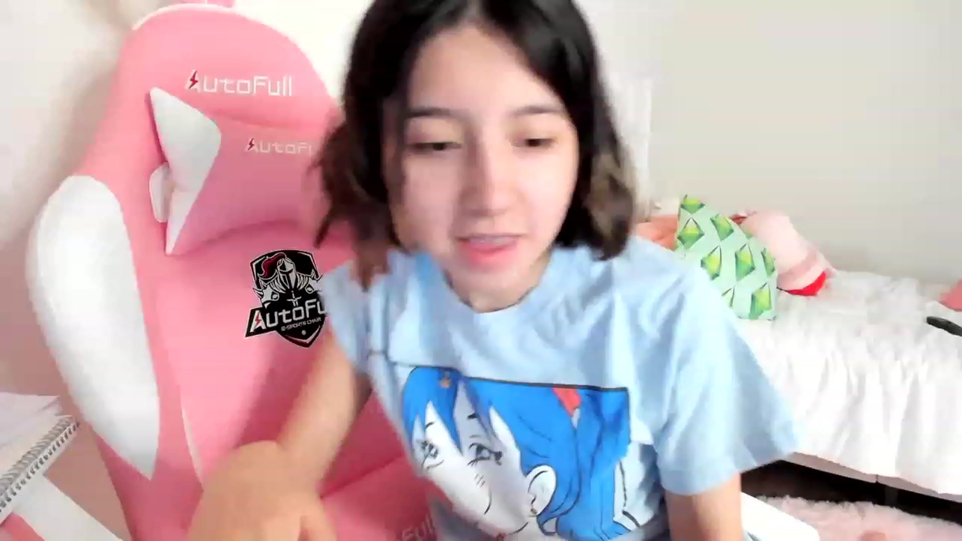Gallery image thumbnail from Cherrycute666's myfreecams stream on, 03/19/2023, 15:38 image 10 of 20