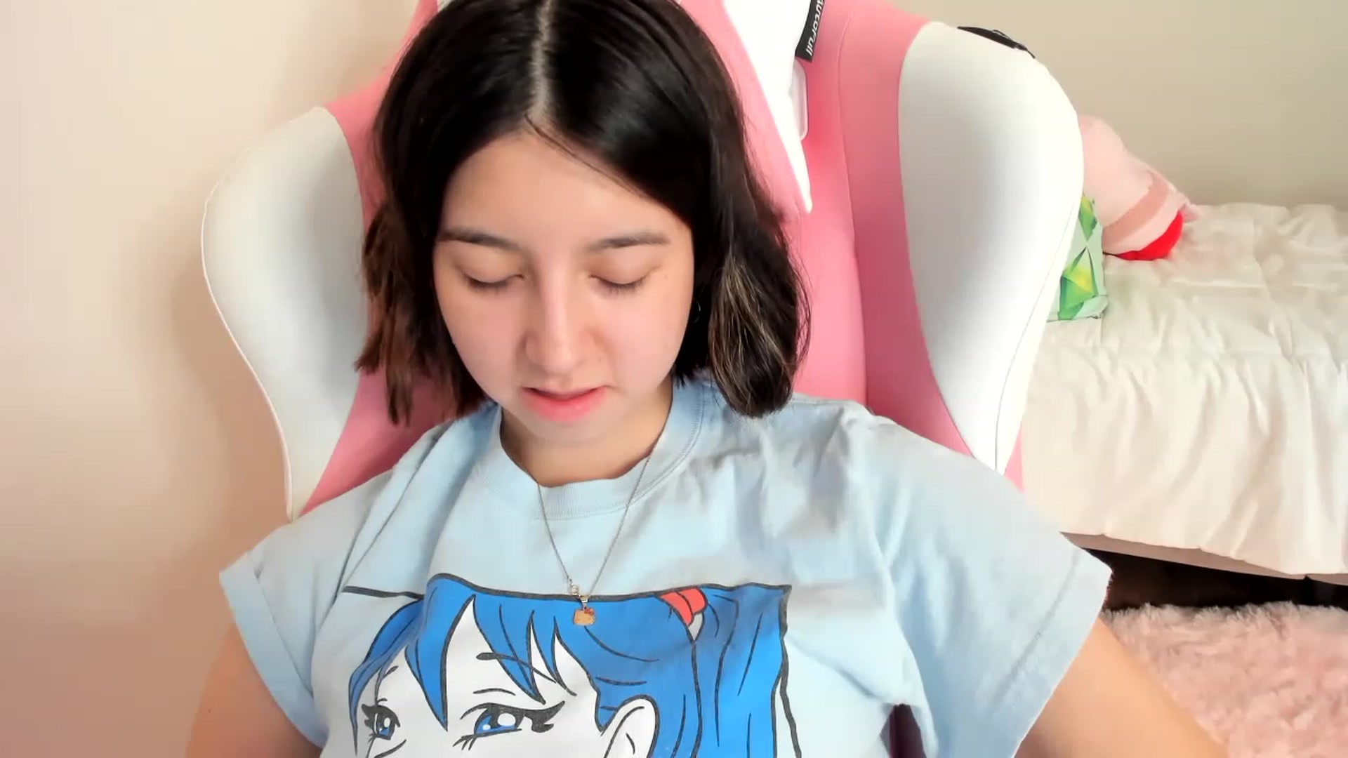 Gallery image thumbnail from Cherrycute666's myfreecams stream on, 03/19/2023, 15:38 image 20 of 20