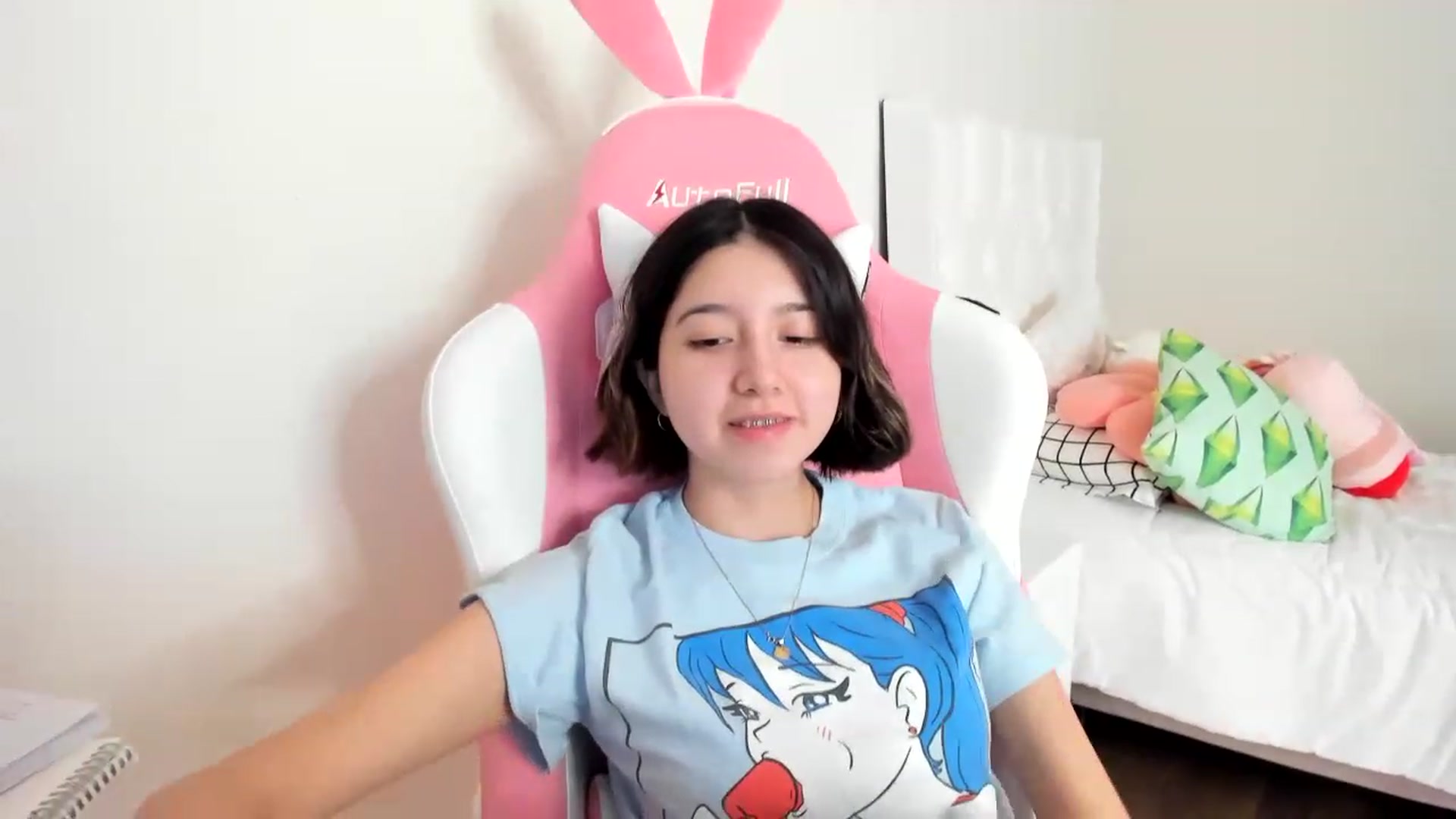 Gallery image thumbnail from Cherrycute666's myfreecams stream on, 03/19/2023, 15:38 image 18 of 20