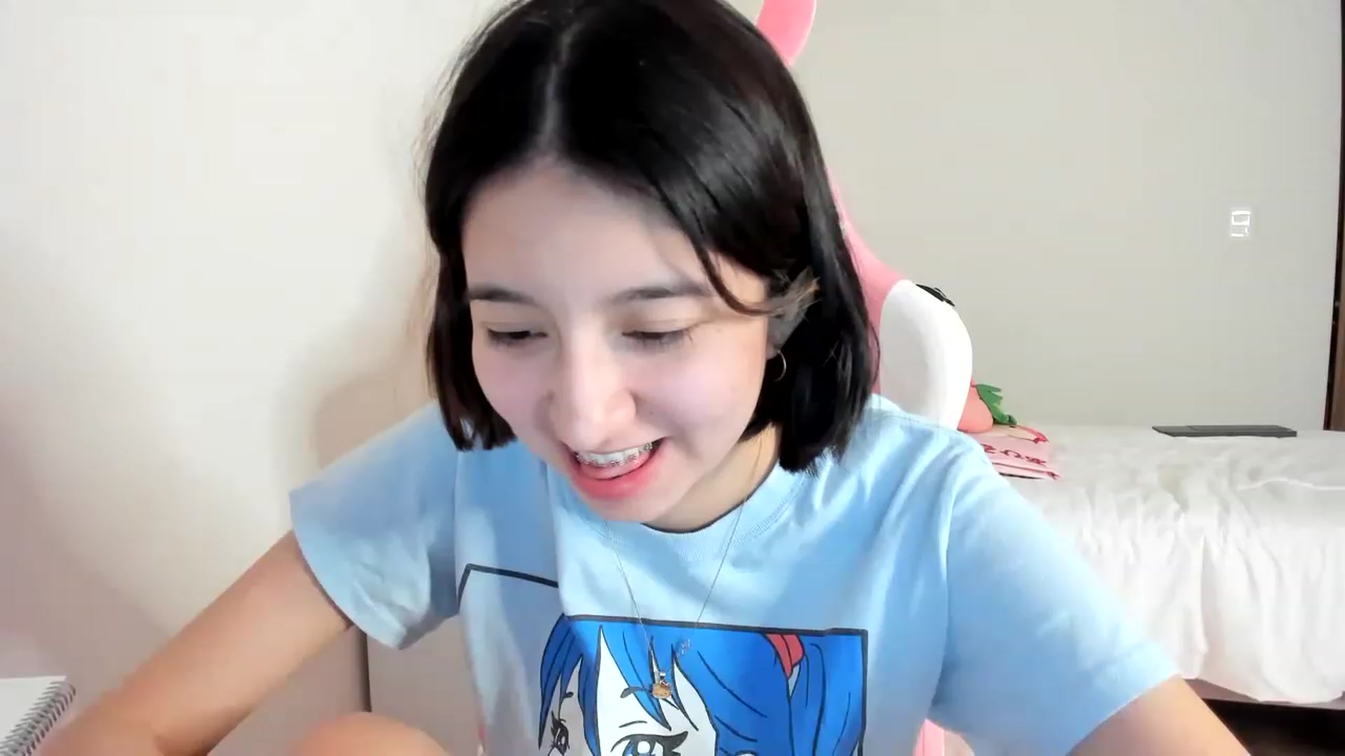 Gallery image thumbnail from Cherrycute666's myfreecams stream on, 03/20/2023, 04:58 image 4 of 20
