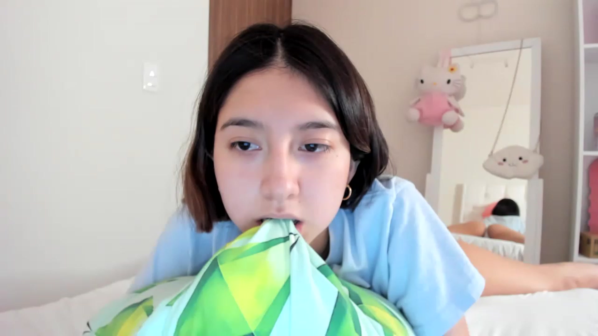 Gallery image thumbnail from Cherrycute666's myfreecams stream on, 03/20/2023, 09:17 image 9 of 20