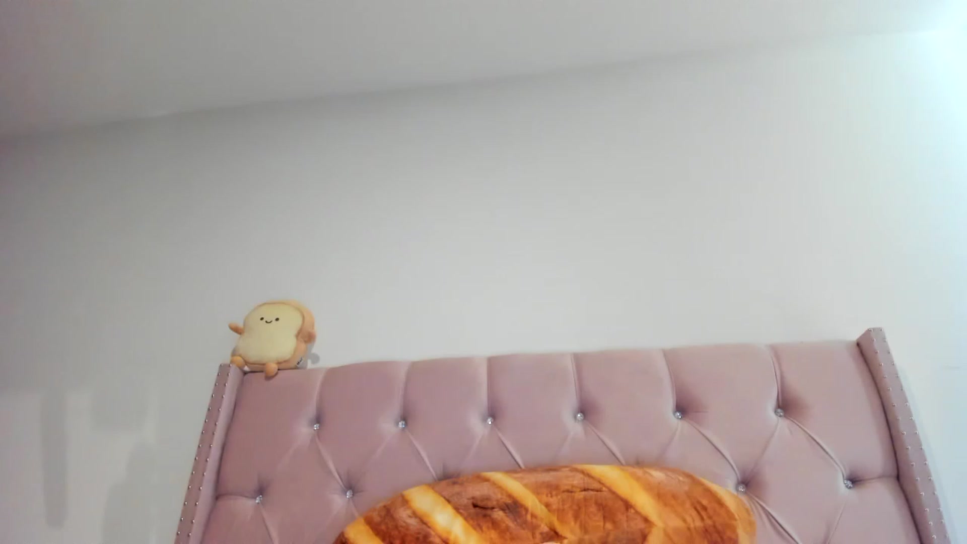 Gallery image thumbnail from Cherrycute666's myfreecams stream on, 03/20/2023, 15:05 image 10 of 20