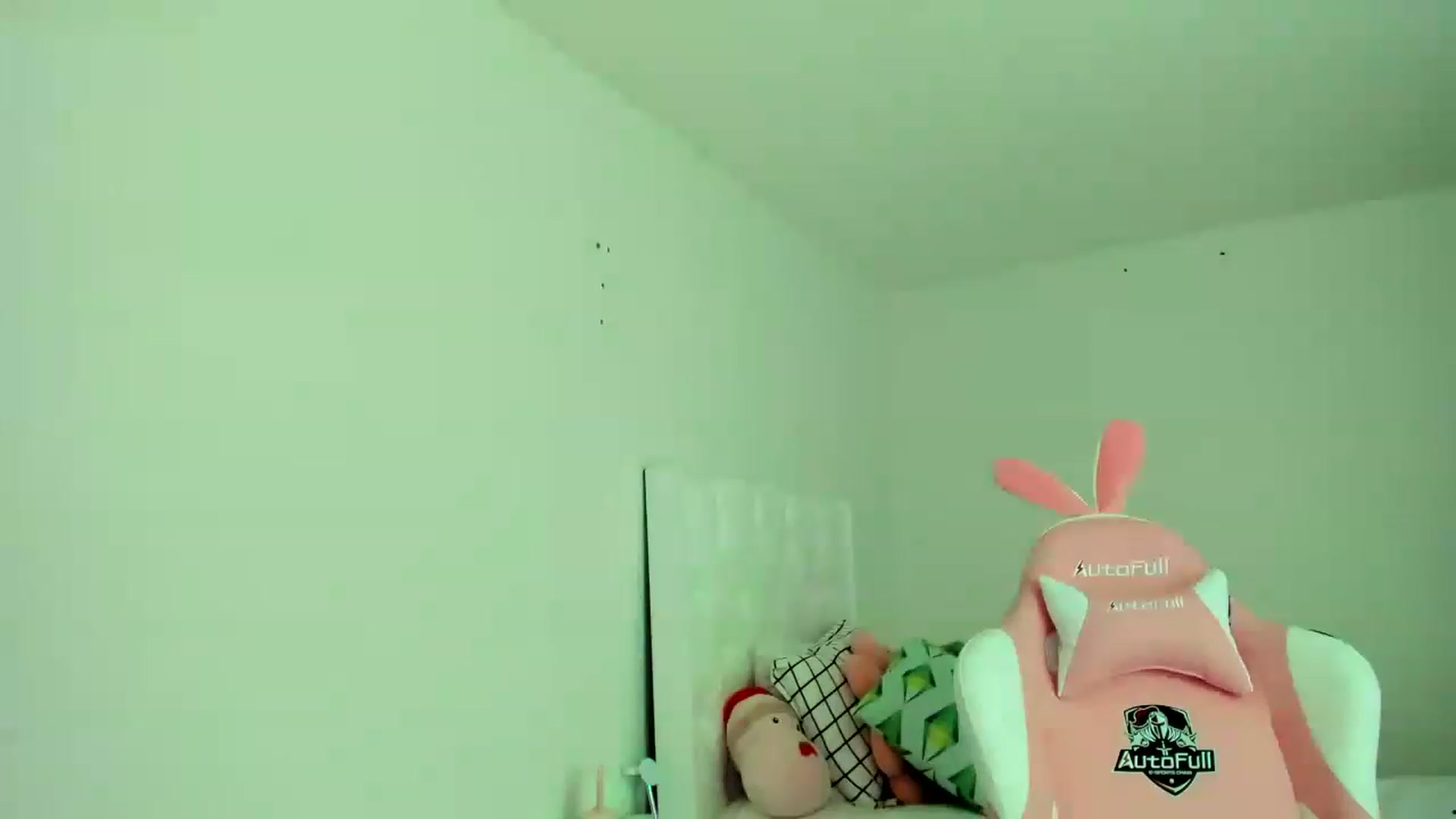Gallery image thumbnail from Cherrycute666's myfreecams stream on, 03/20/2023, 16:56 image 13 of 20