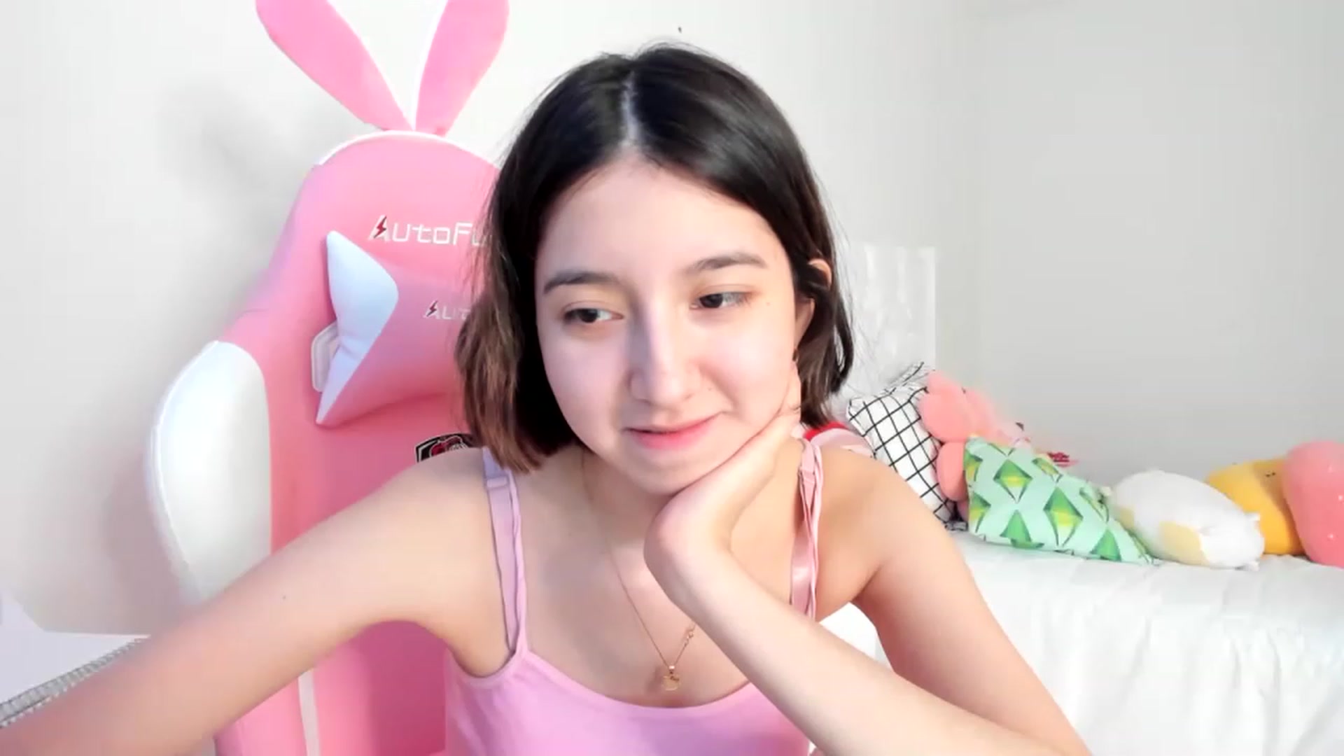 Gallery image thumbnail from Cherrycute666's myfreecams stream on, 03/20/2023, 19:41 image 19 of 20