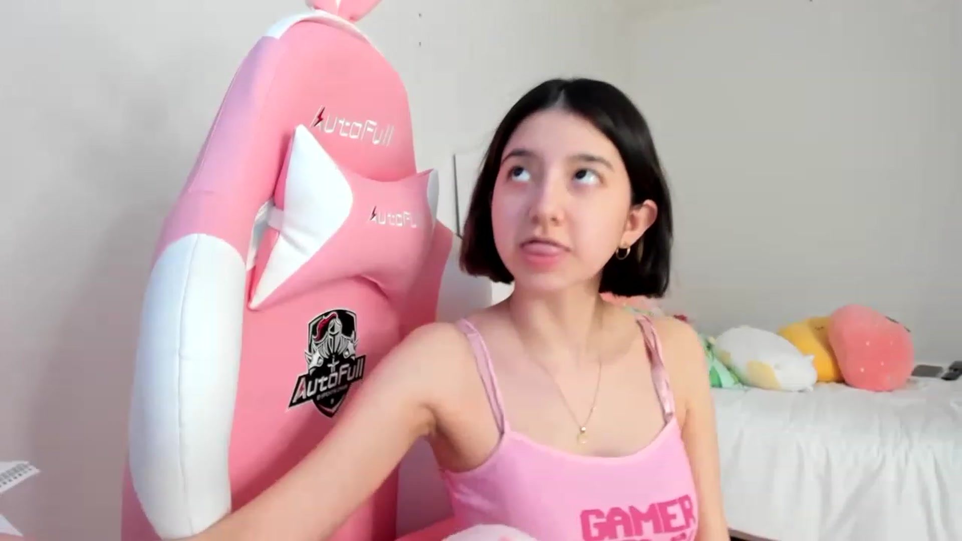 Gallery image thumbnail from Cherrycute666's myfreecams stream on, 03/20/2023, 19:41 image 7 of 20