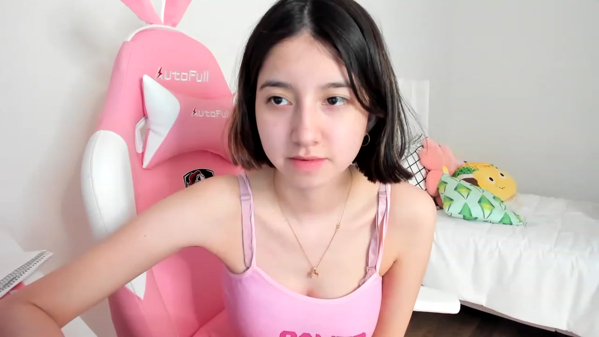 Gallery image thumbnail from Cherrycute666's myfreecams stream on, 03/20/2023, 21:19 image 13 of 20