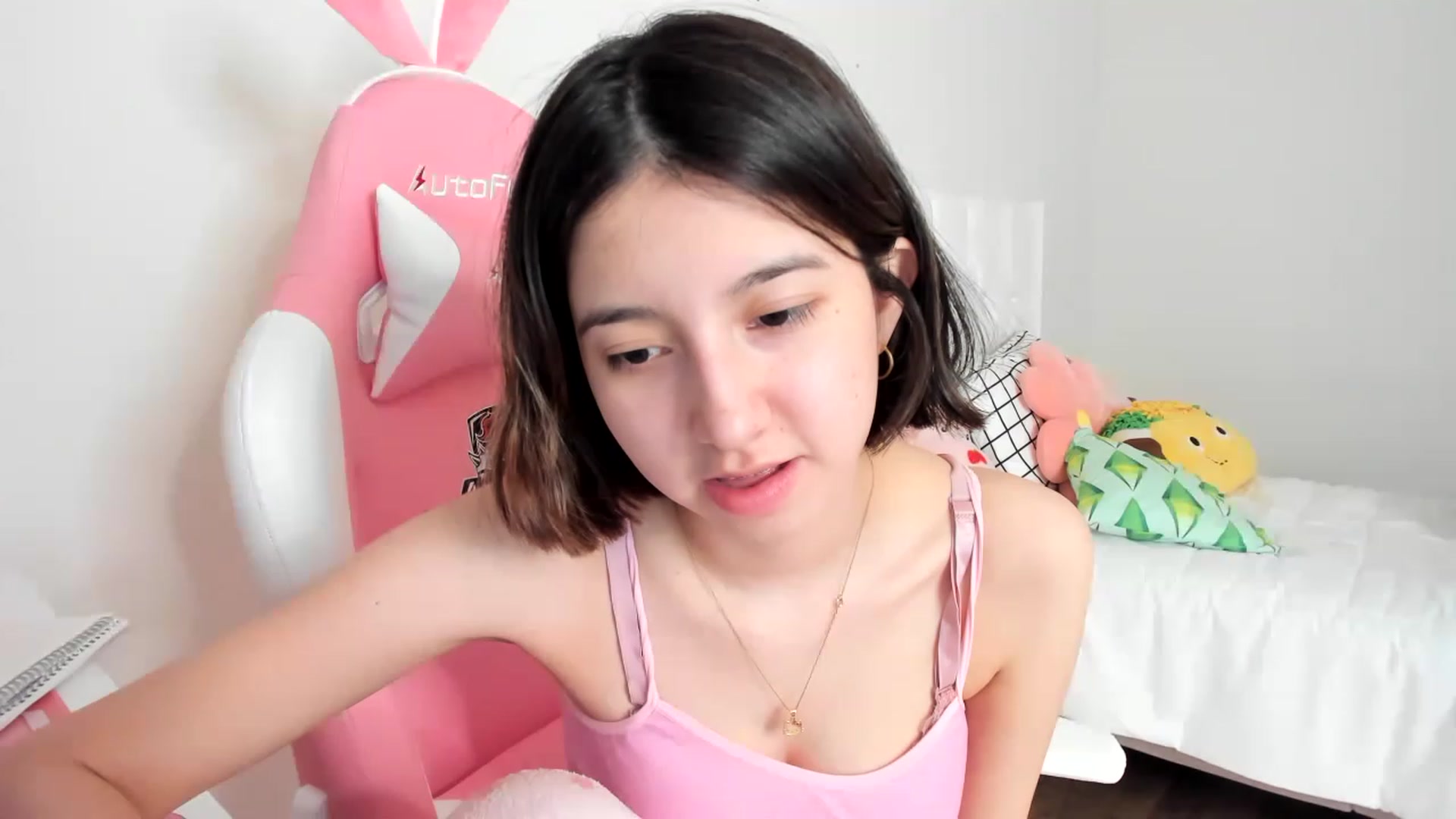 Gallery image thumbnail from Cherrycute666's myfreecams stream on, 03/20/2023, 21:19 image 17 of 20