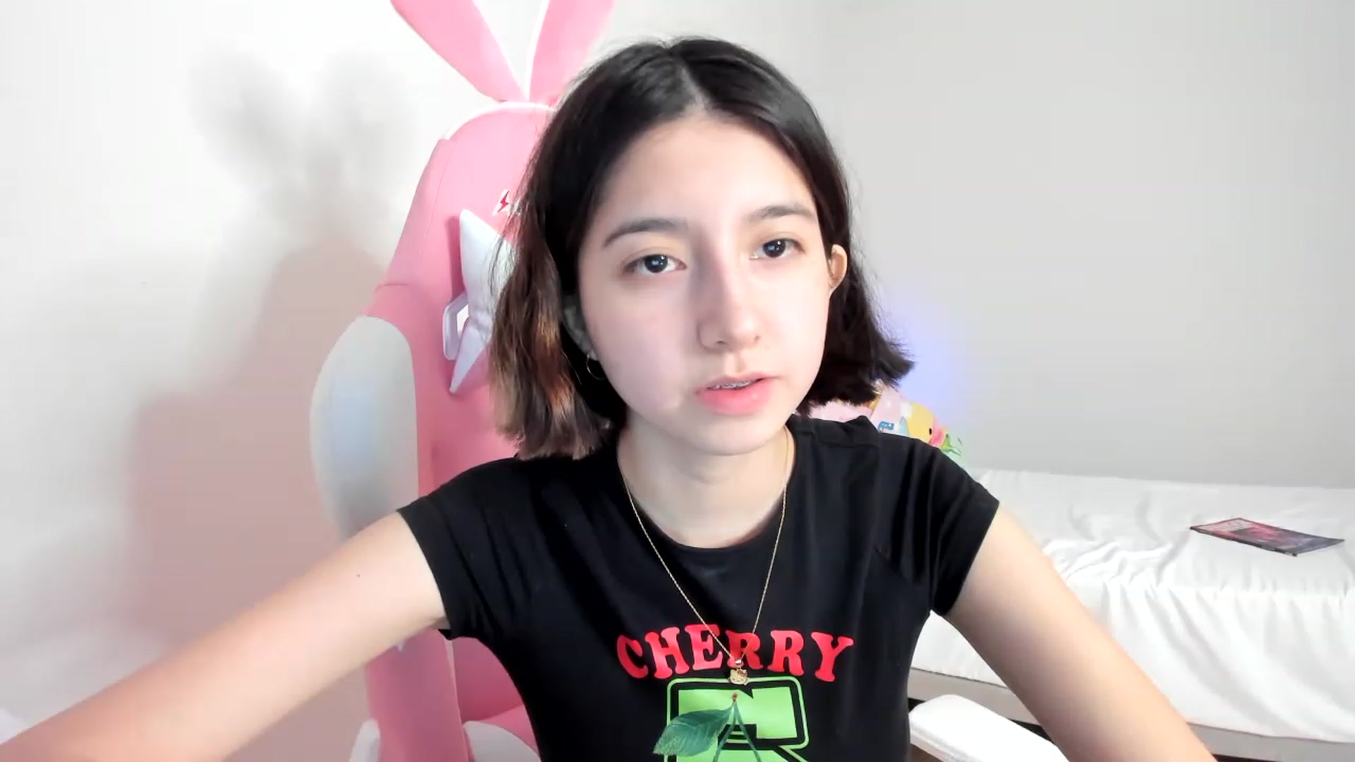 Gallery image thumbnail from Cherrycute666's myfreecams stream on, 03/21/2023, 07:20 image 15 of 20