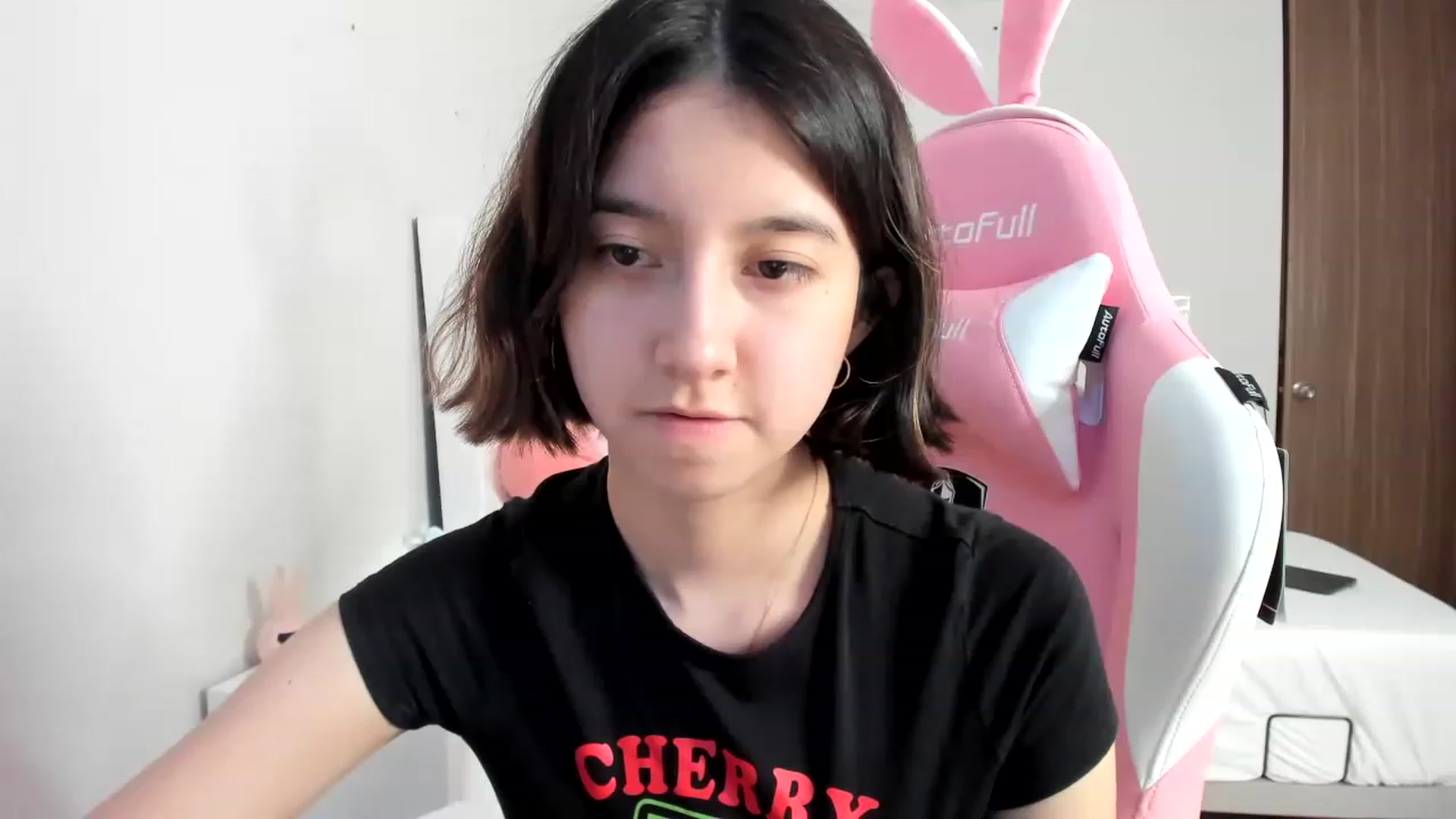 Gallery image thumbnail from Cherrycute666's myfreecams stream on, 03/21/2023, 09:22 image 5 of 20