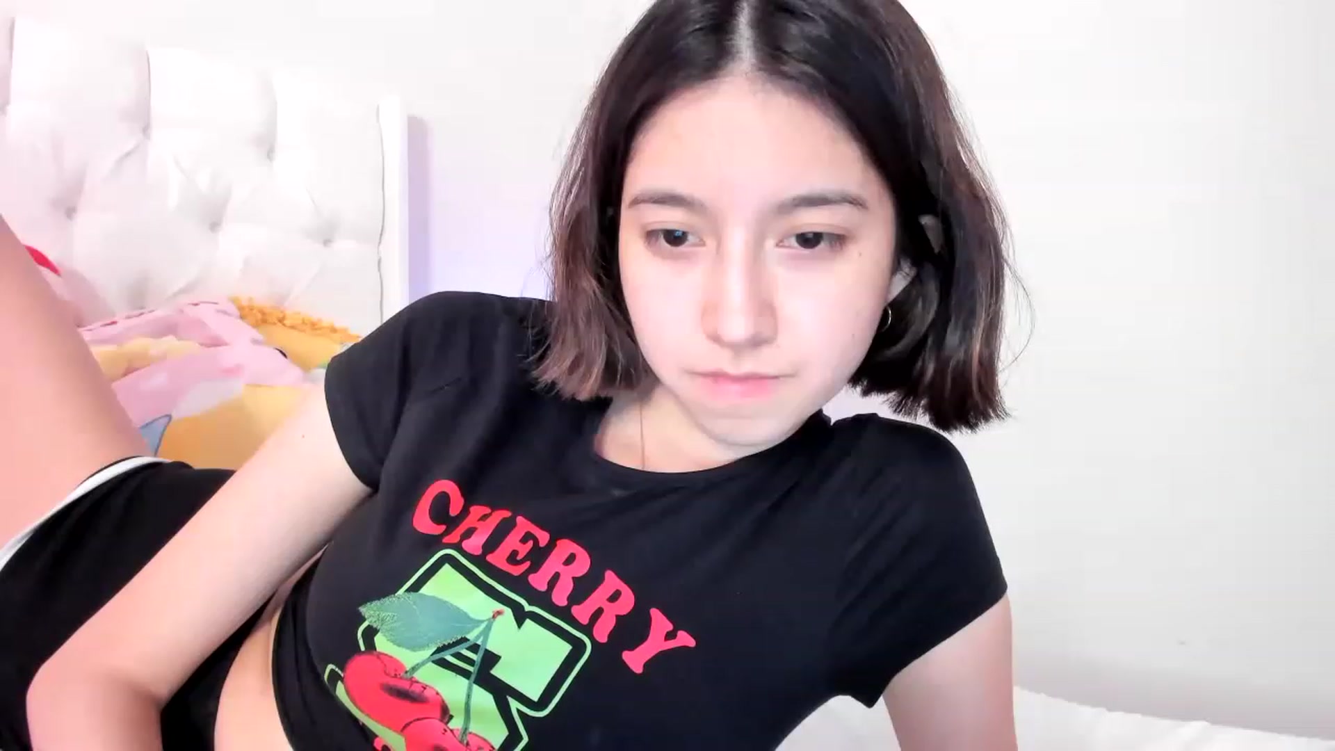 Gallery image thumbnail from Cherrycute666's myfreecams stream on, 03/21/2023, 09:22 image 14 of 20