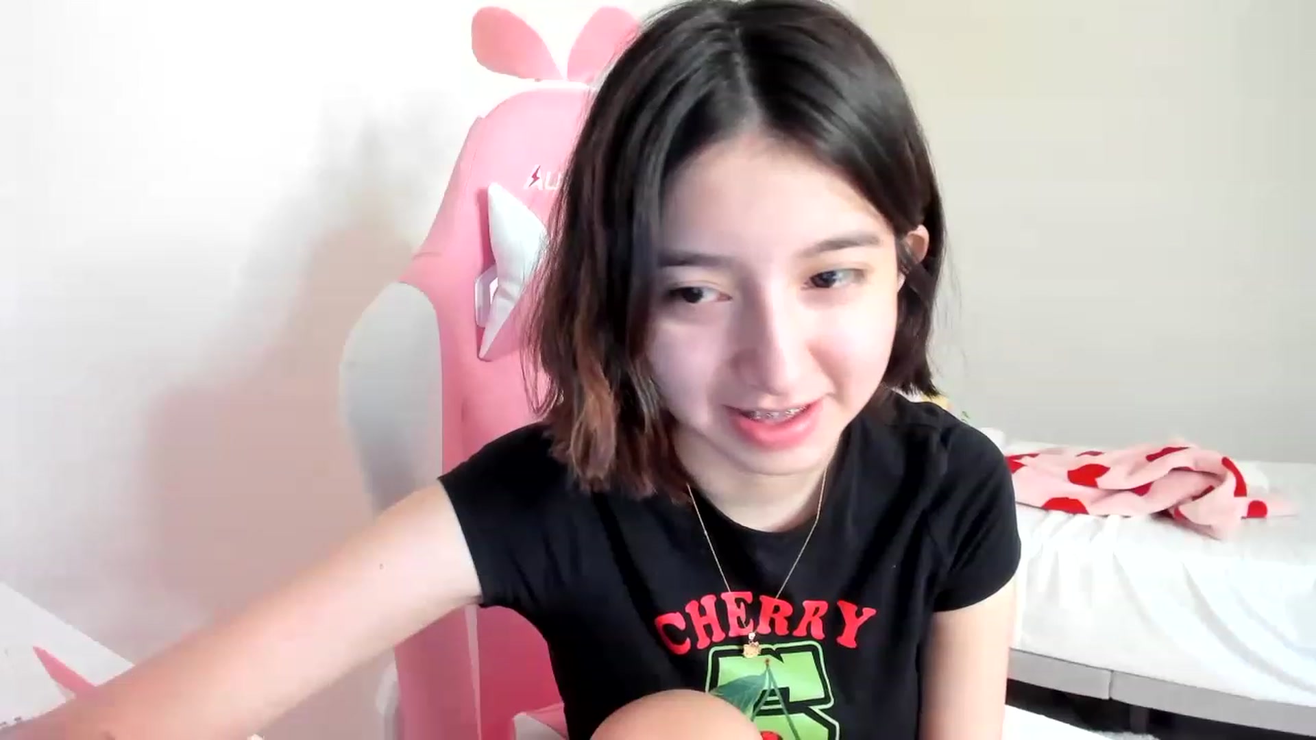 Gallery image thumbnail from Cherrycute666's myfreecams stream on, 03/21/2023, 14:35 image 9 of 20