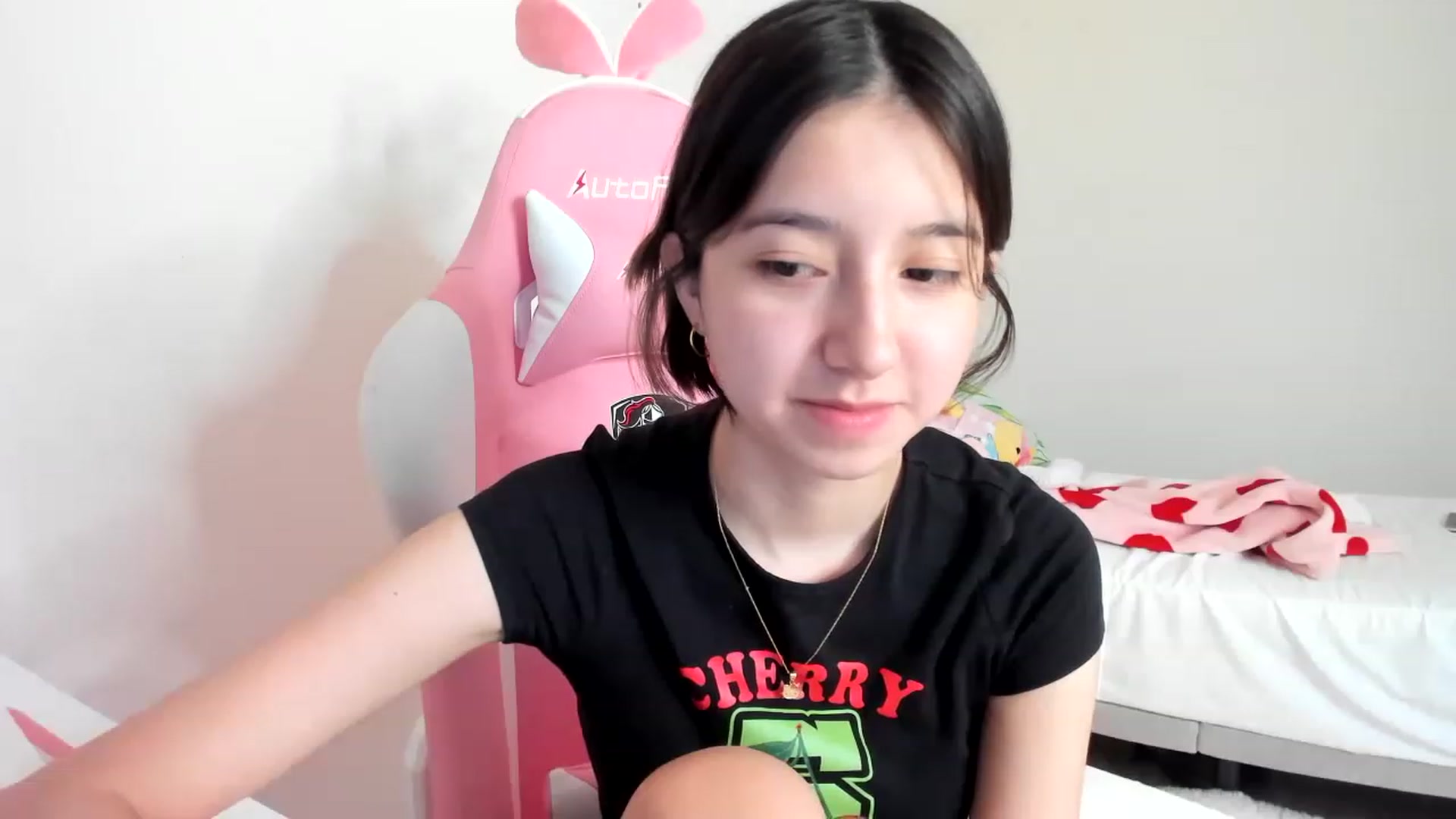 Gallery image thumbnail from Cherrycute666's myfreecams stream on, 03/21/2023, 14:35 image 16 of 20
