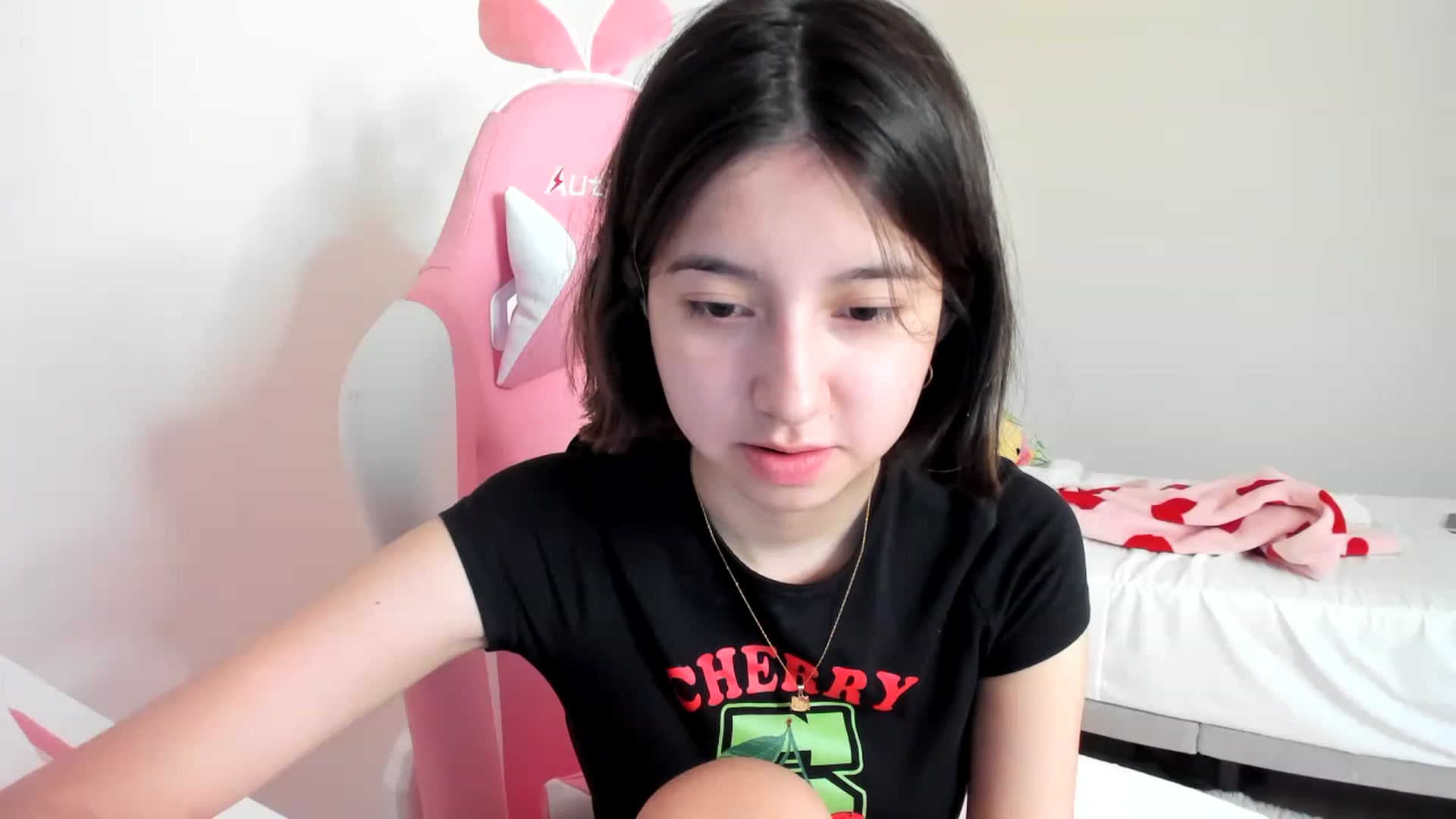 Gallery image thumbnail from Cherrycute666's myfreecams stream on, 03/21/2023, 14:35 image 14 of 20