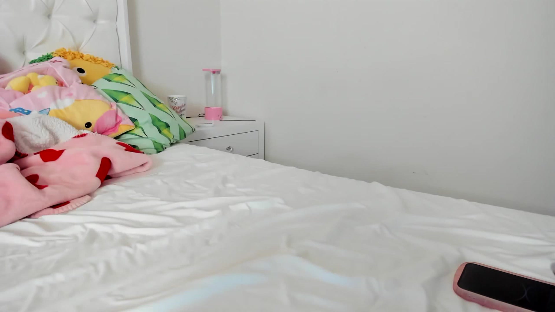 Gallery image thumbnail from Cherrycute666's myfreecams stream on, 03/21/2023, 16:02 image 2 of 20