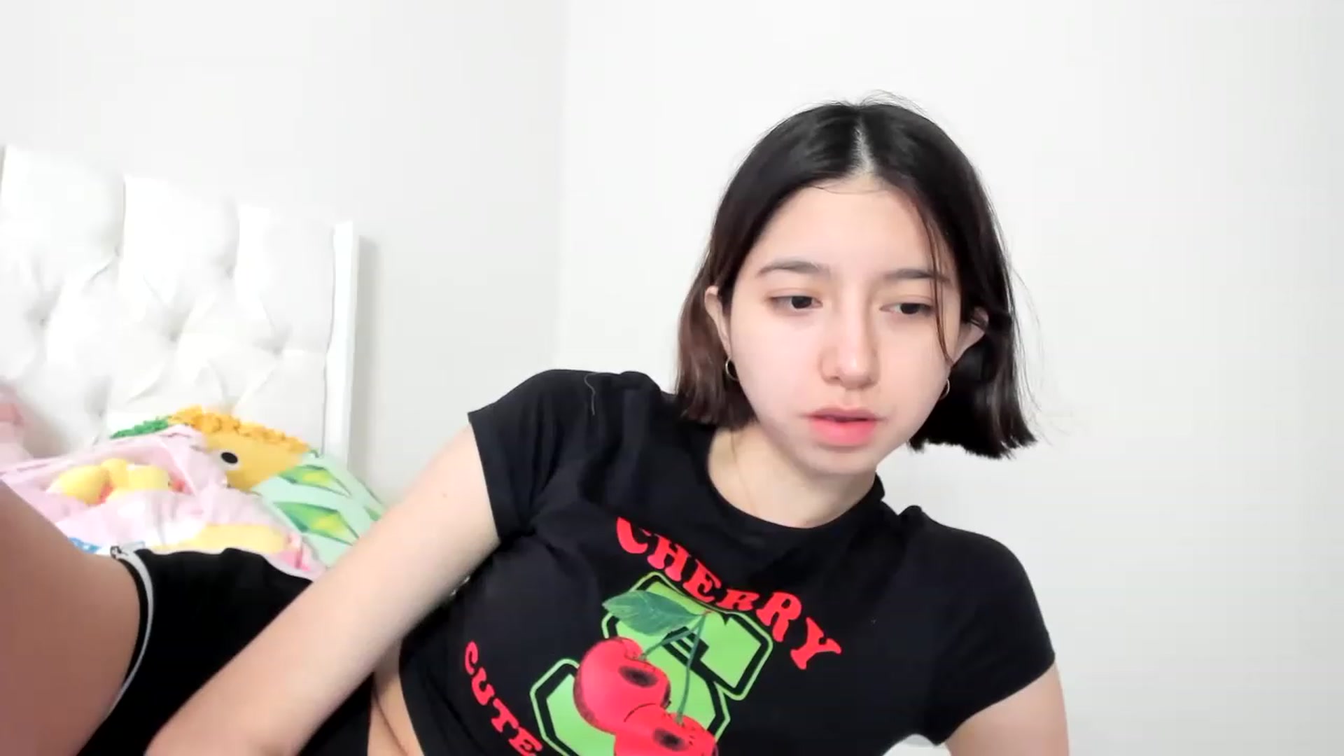 Gallery image thumbnail from Cherrycute666's myfreecams stream on, 03/21/2023, 16:02 image 3 of 20