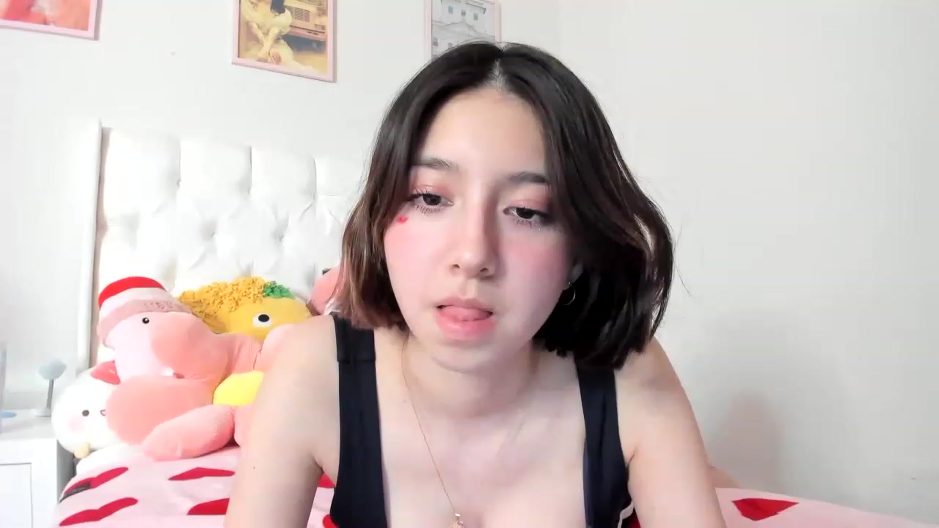 Gallery image thumbnail from Cherrycute666's myfreecams stream on, 03/22/2023, 02:28 image 16 of 20