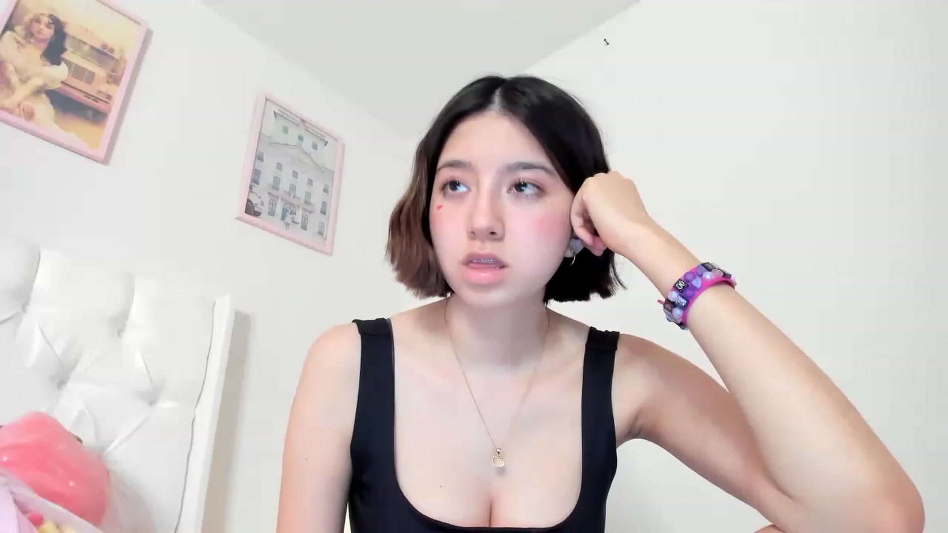 Gallery image thumbnail from Cherrycute666's myfreecams stream on, 03/22/2023, 04:48 image 18 of 20