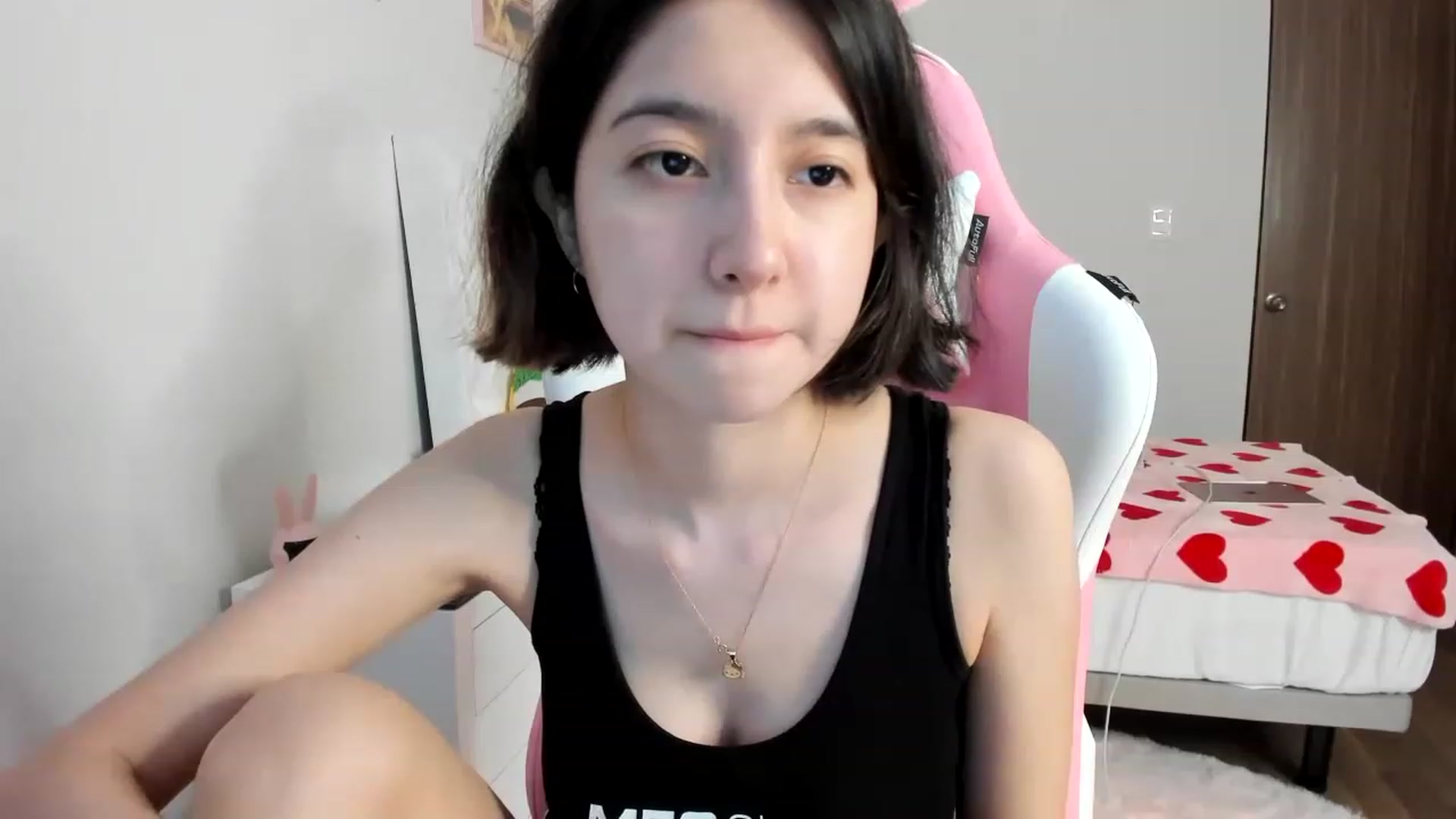 Gallery image thumbnail from Cherrycute666's myfreecams stream on, 03/22/2023, 08:05 image 5 of 20