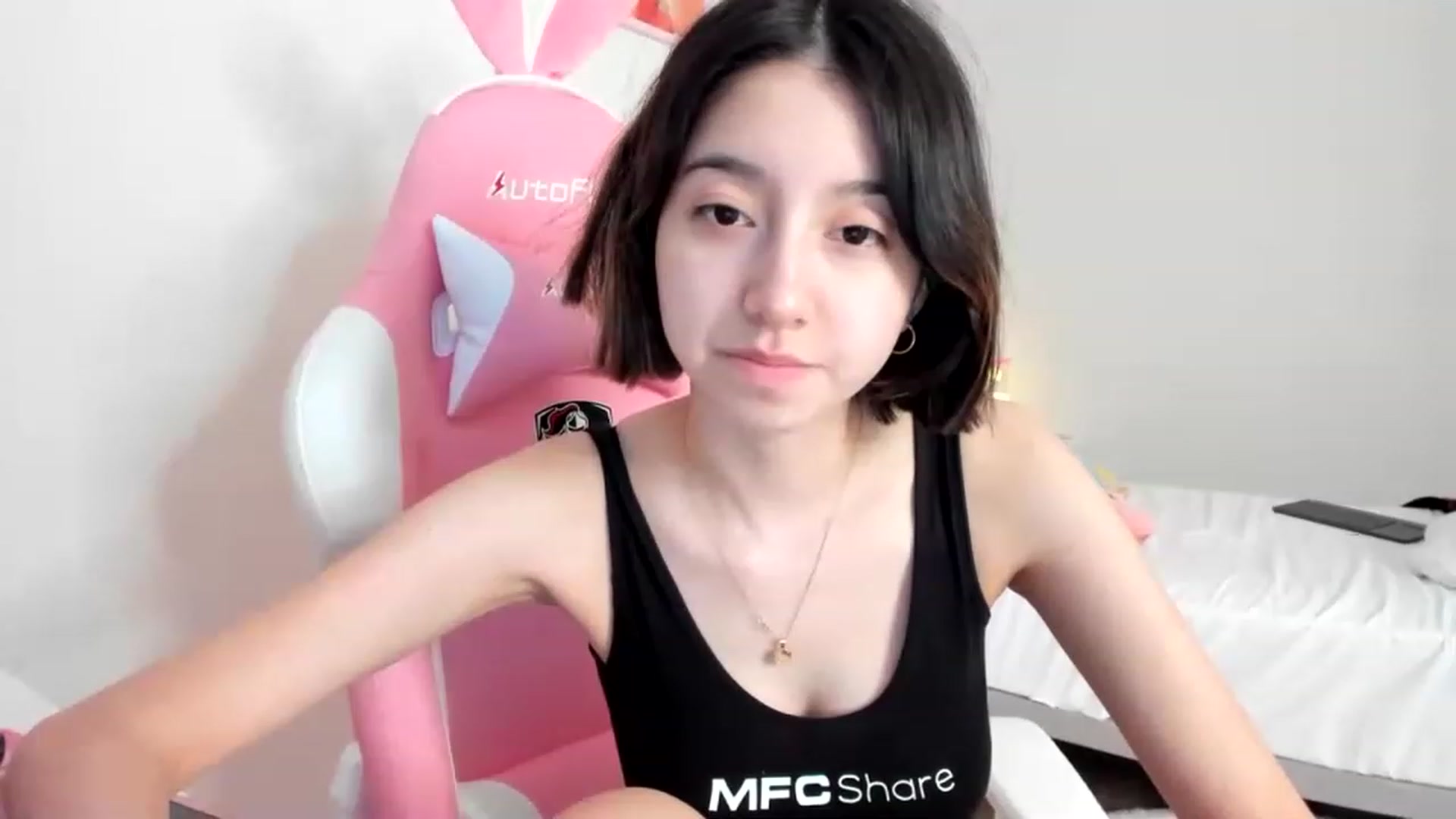 Gallery image thumbnail from Cherrycute666's myfreecams stream on, 03/22/2023, 14:31 image 20 of 20