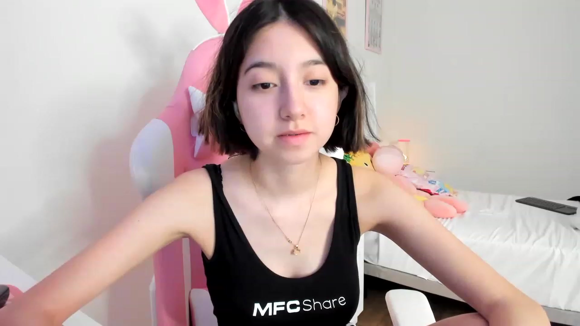 Gallery image thumbnail from Cherrycute666's myfreecams stream on, 03/22/2023, 14:31 image 6 of 20