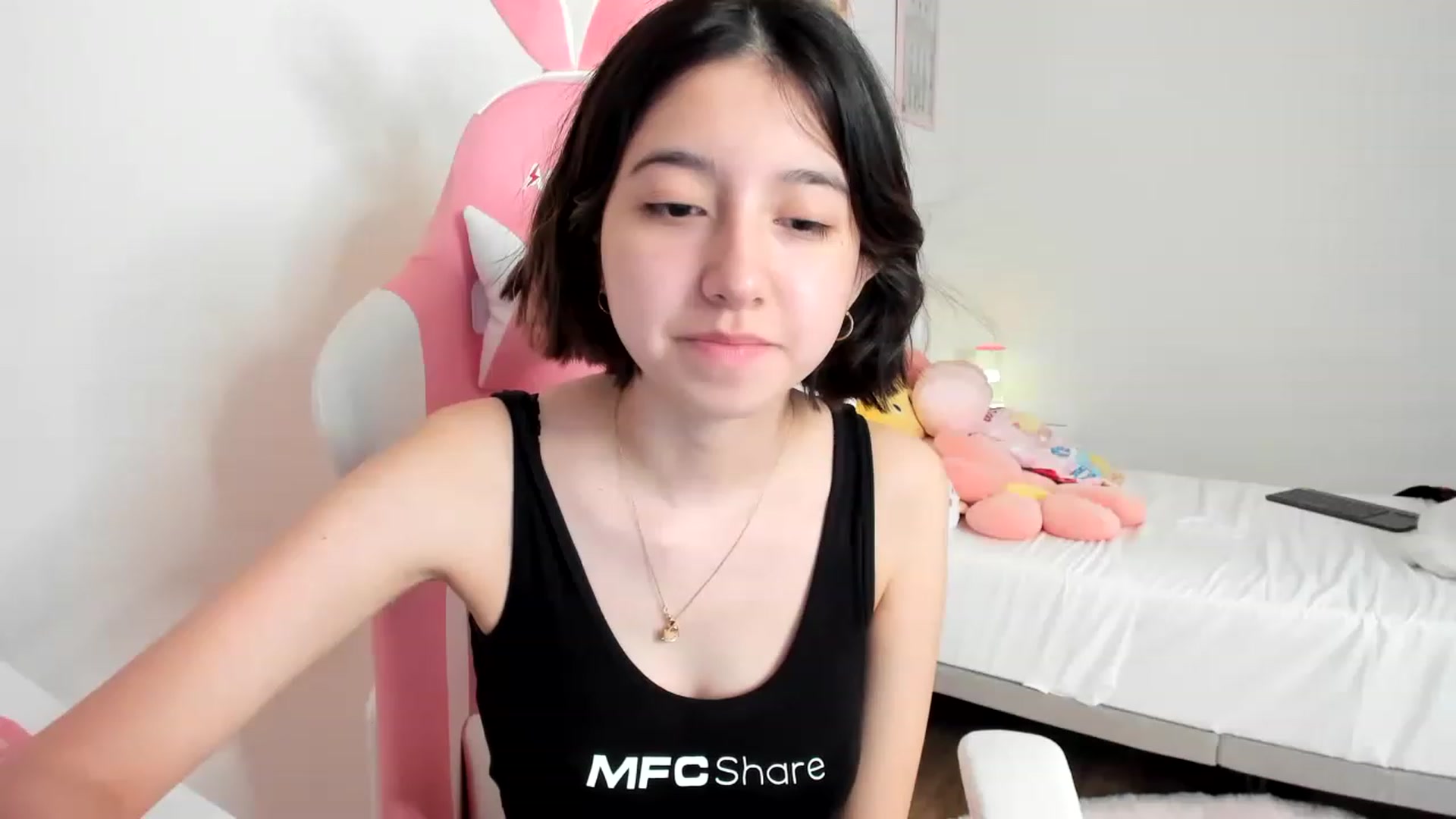 Gallery image thumbnail from Cherrycute666's myfreecams stream on, 03/22/2023, 14:31 image 11 of 20