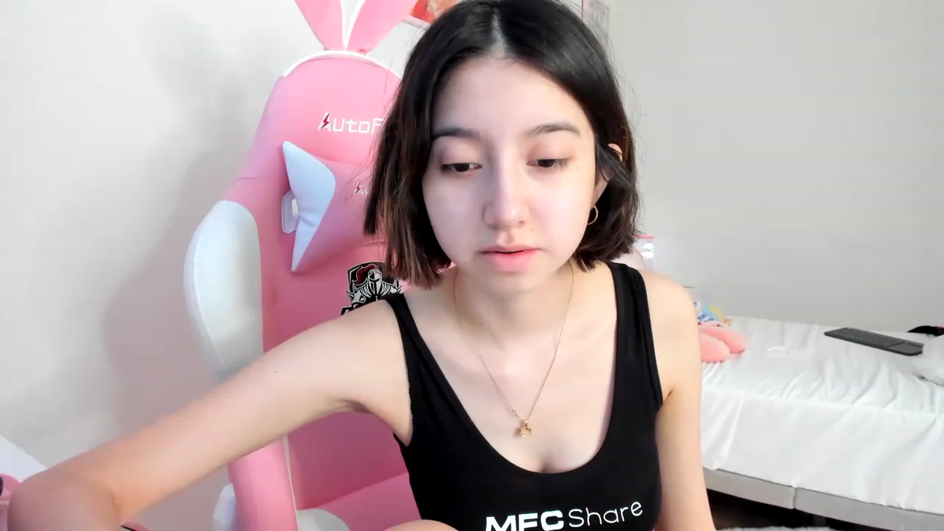 Gallery image thumbnail from Cherrycute666's myfreecams stream on, 03/22/2023, 16:09 image 1 of 20