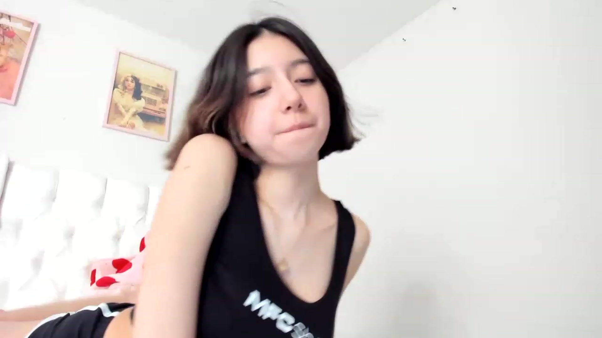 Gallery image thumbnail from Cherrycute666's myfreecams stream on, 03/22/2023, 16:09 image 19 of 20