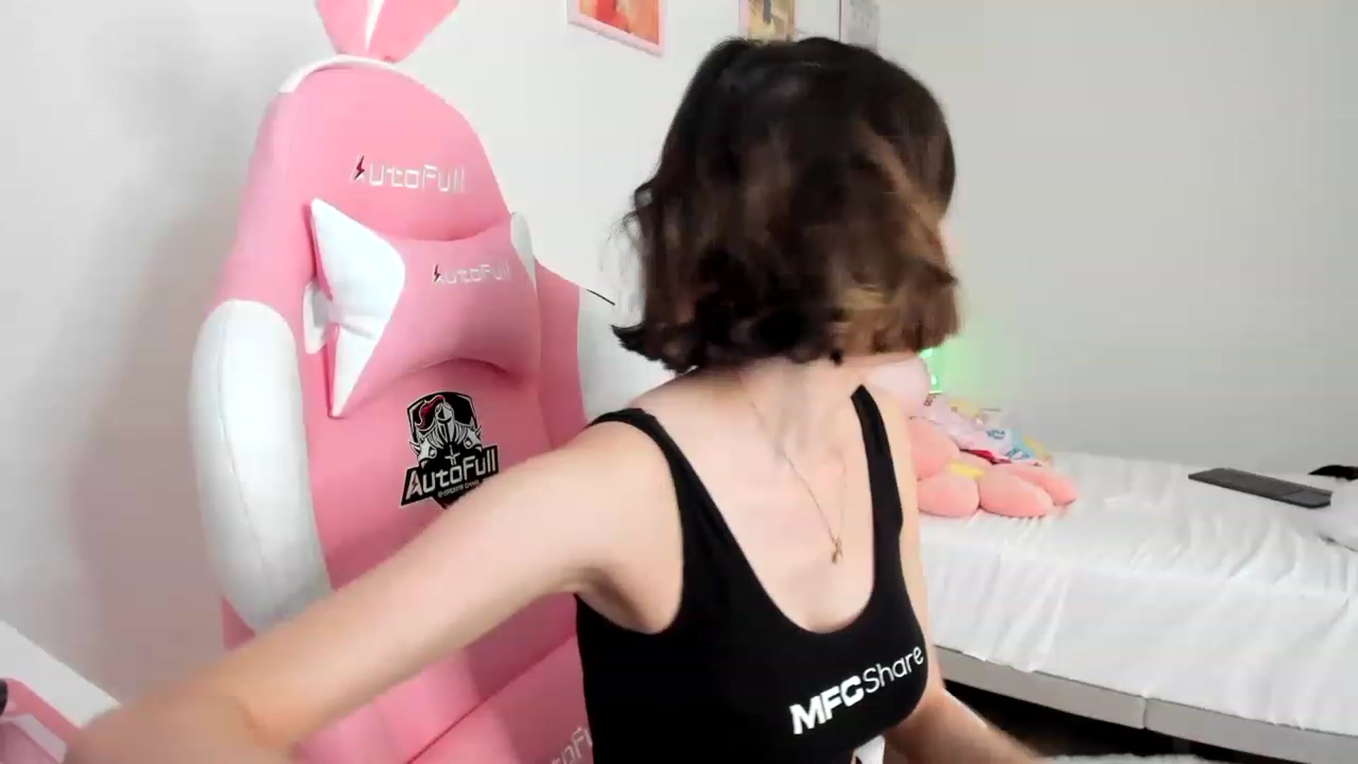 Gallery image thumbnail from Cherrycute666's myfreecams stream on, 03/22/2023, 16:09 image 3 of 20
