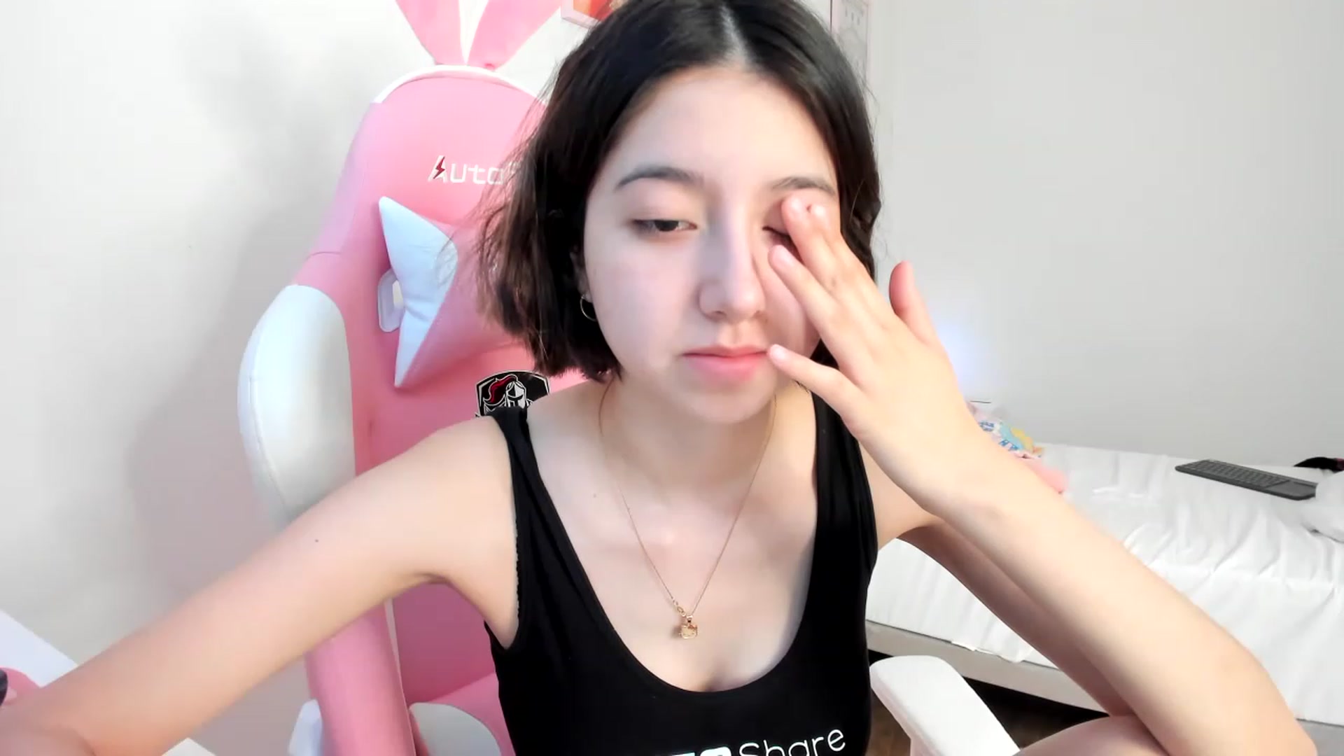 Gallery image thumbnail from Cherrycute666's myfreecams stream on, 03/22/2023, 16:09 image 4 of 20