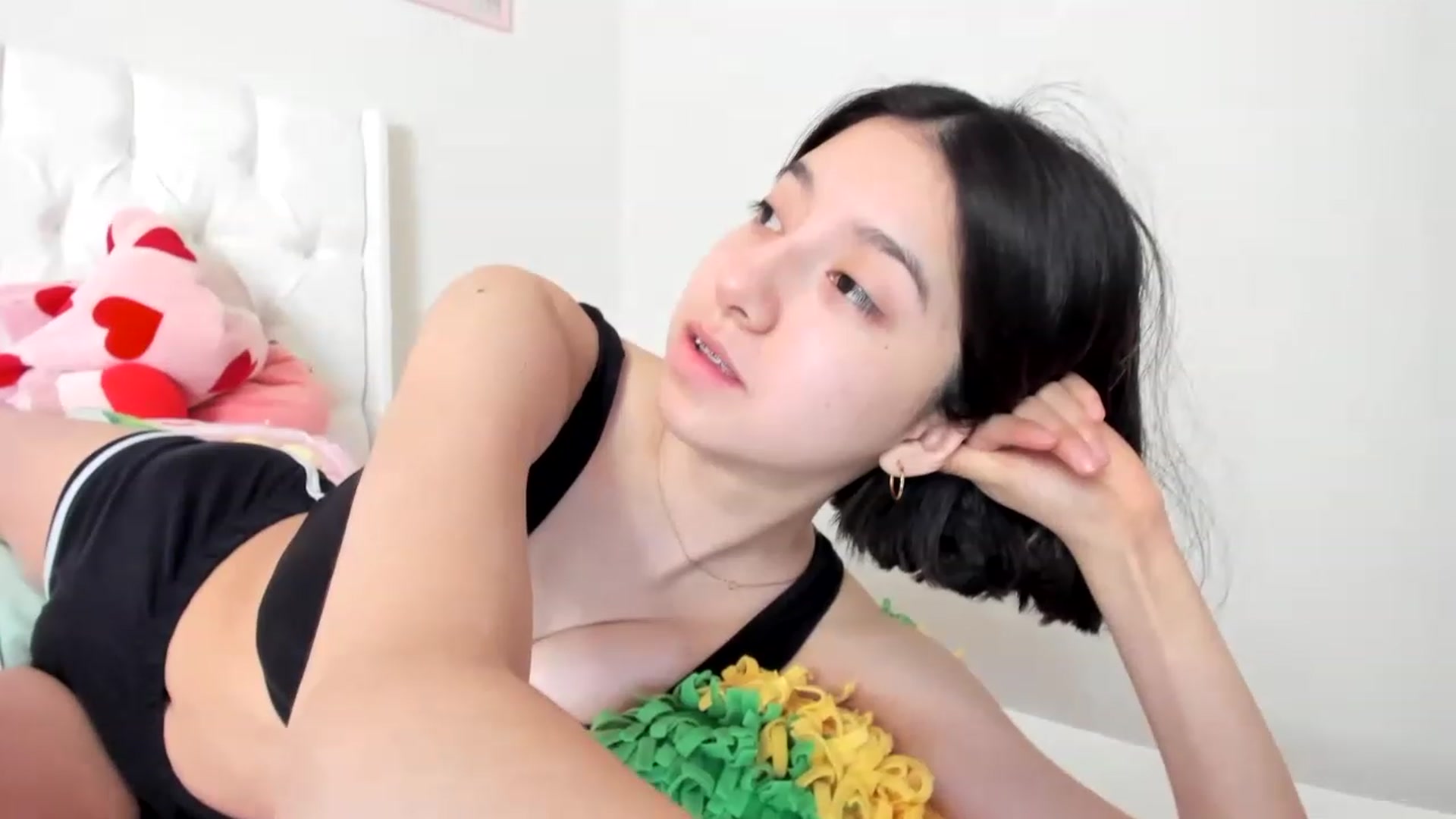 Gallery image thumbnail from Cherrycute666's myfreecams stream on, 03/22/2023, 16:09 image 16 of 20